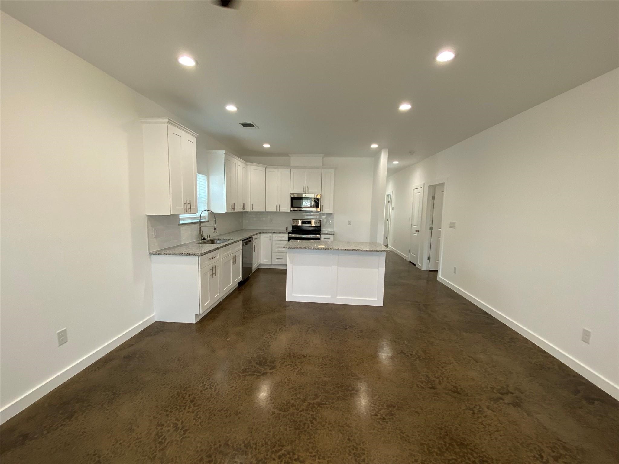 104 E Forest Avenue Sherman TX 75090