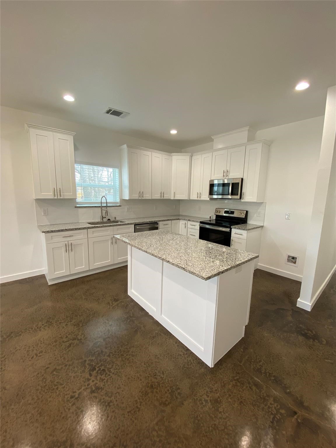 104 E Forest Avenue Sherman TX 75090