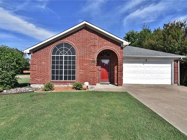 6323 Brookbriar Court Arlington TX 76018