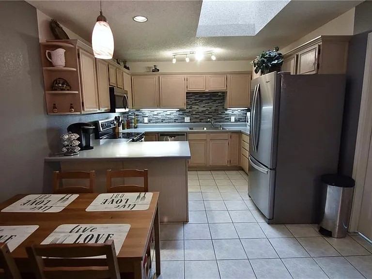 6323 Brookbriar Court Arlington TX 76018