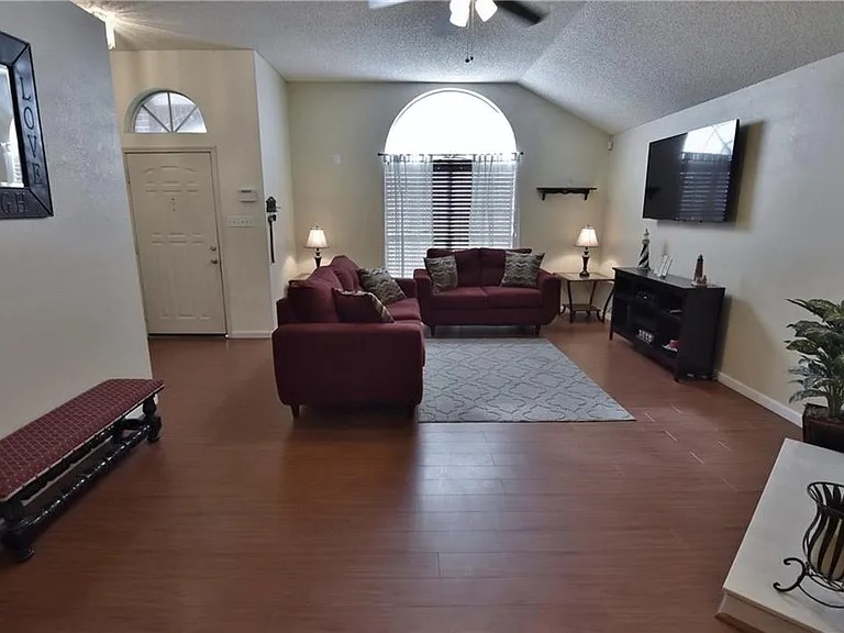 6323 Brookbriar Court Arlington TX 76018