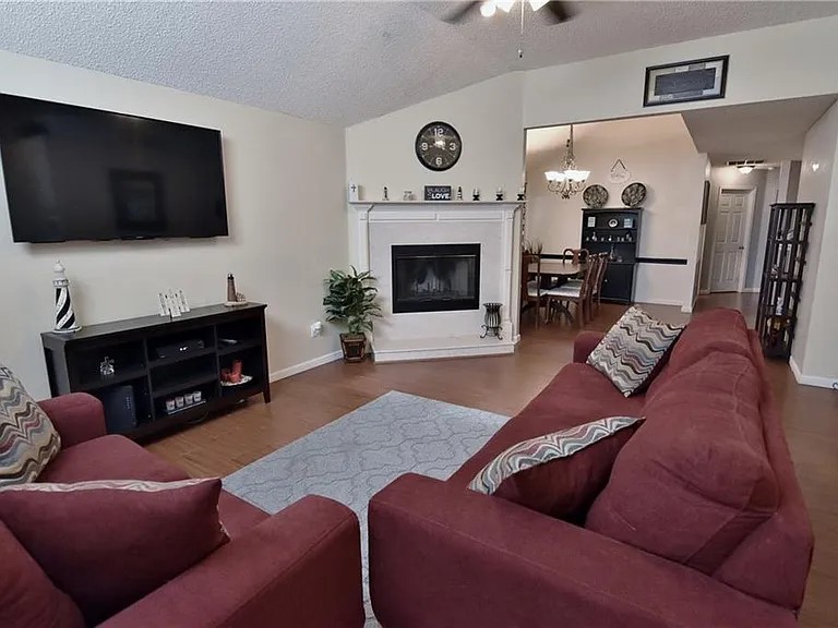 6323 Brookbriar Court Arlington TX 76018