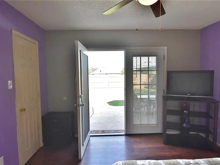 6323 Brookbriar Court Arlington TX 76018