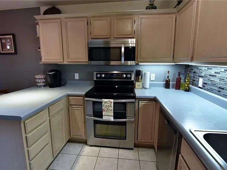 6323 Brookbriar Court Arlington TX 76018