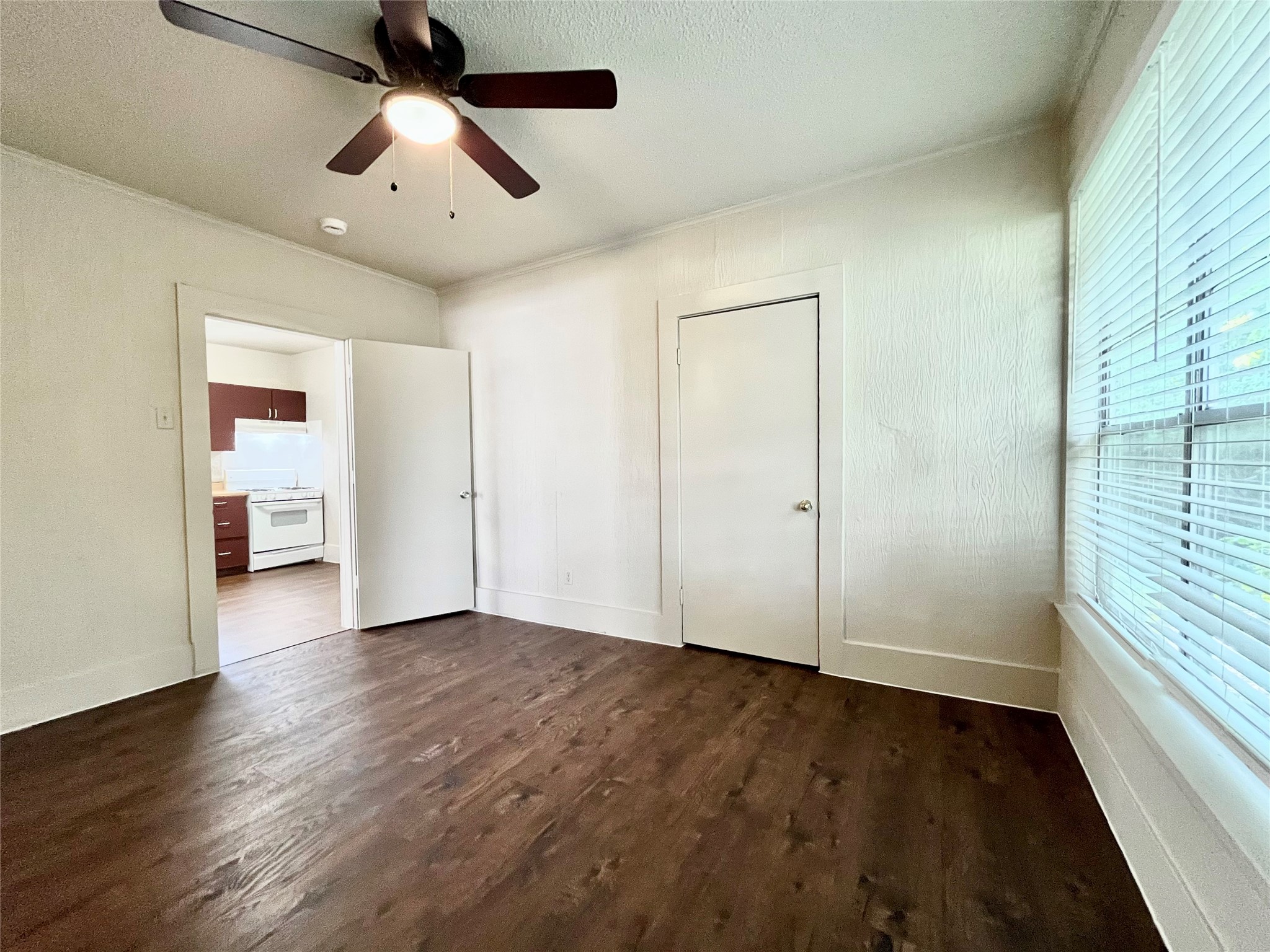 521 W Collins Street Denton TX 76201