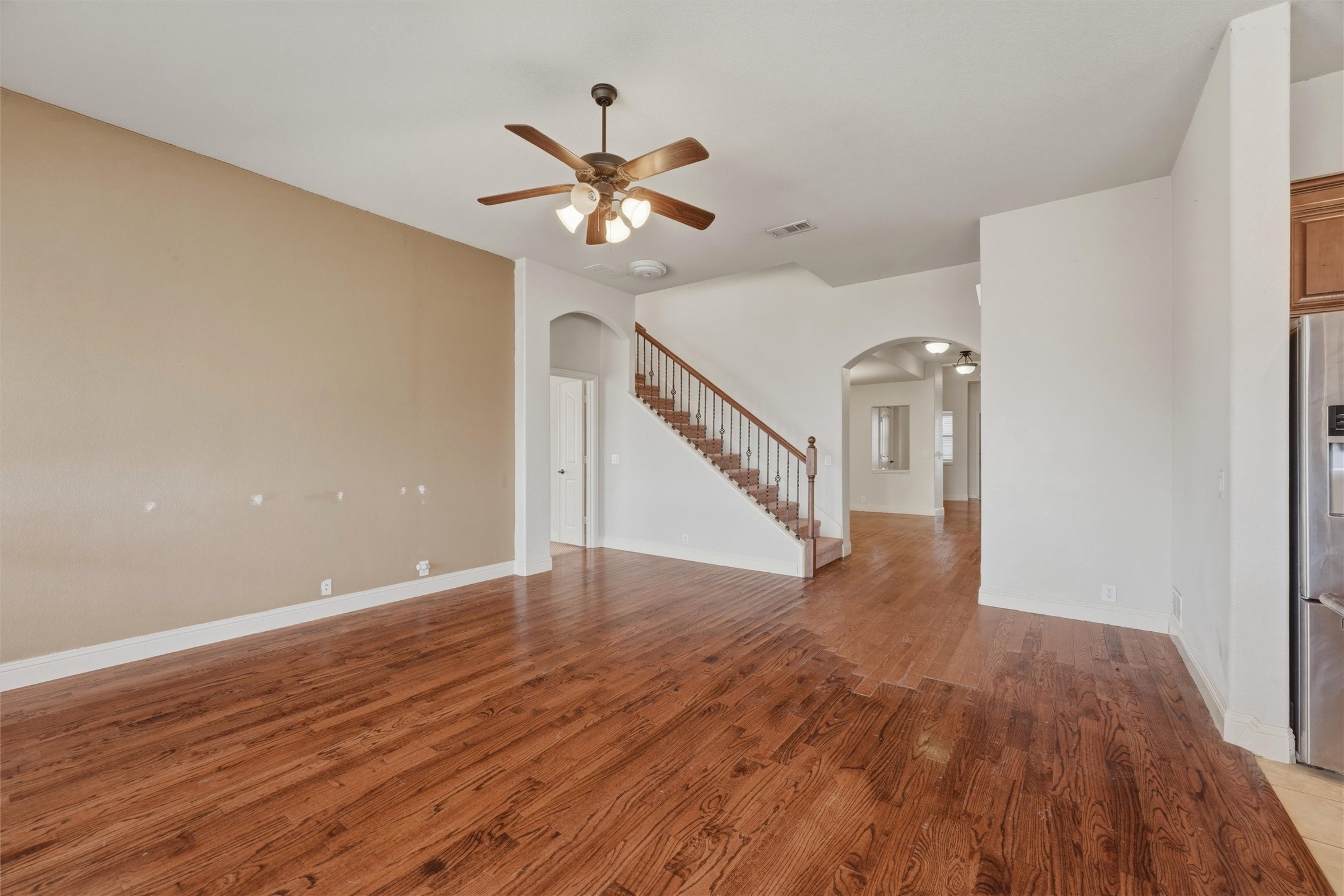 1310 Hearthstone Drive Burleson TX 76028