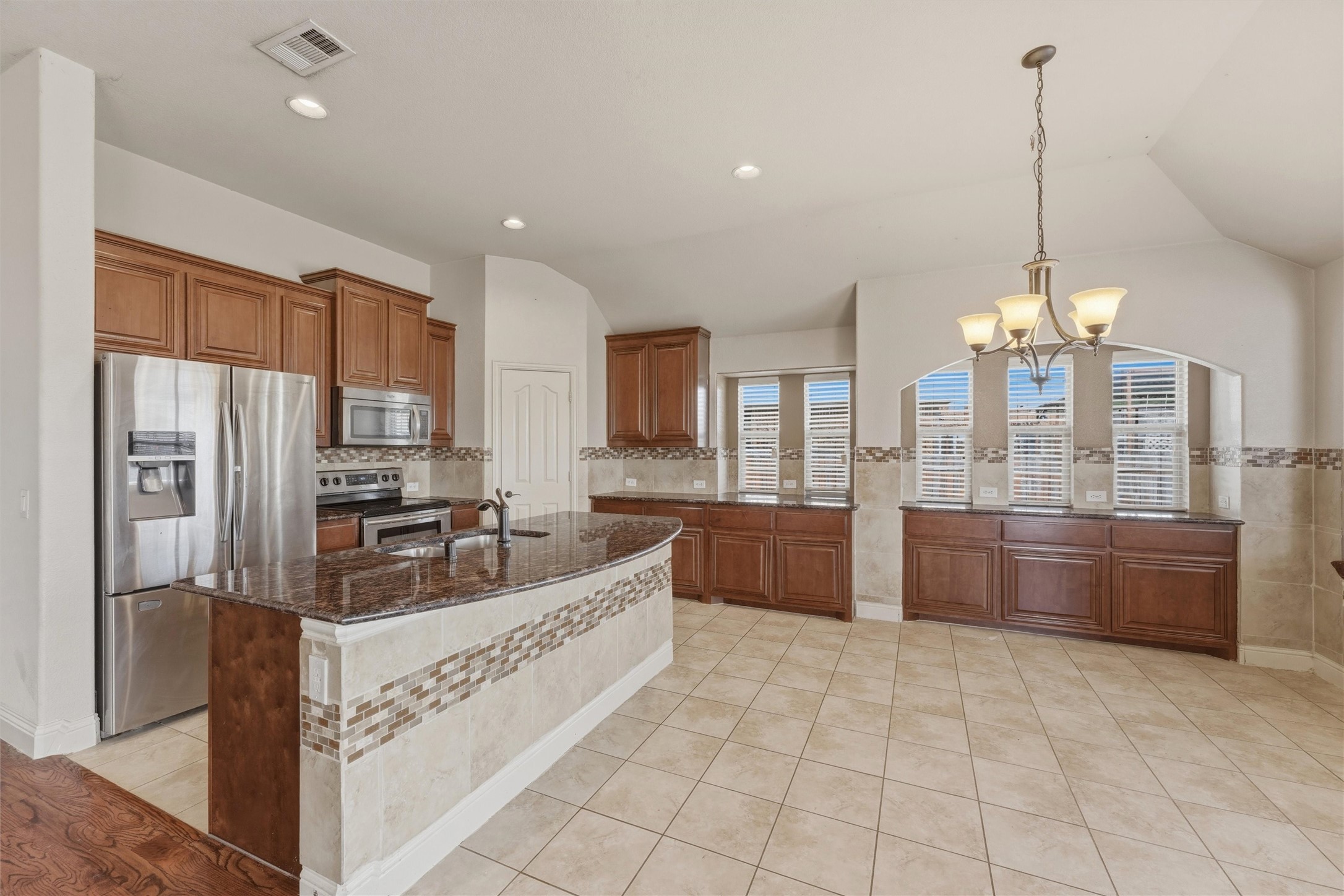 1310 Hearthstone Drive Burleson TX 76028