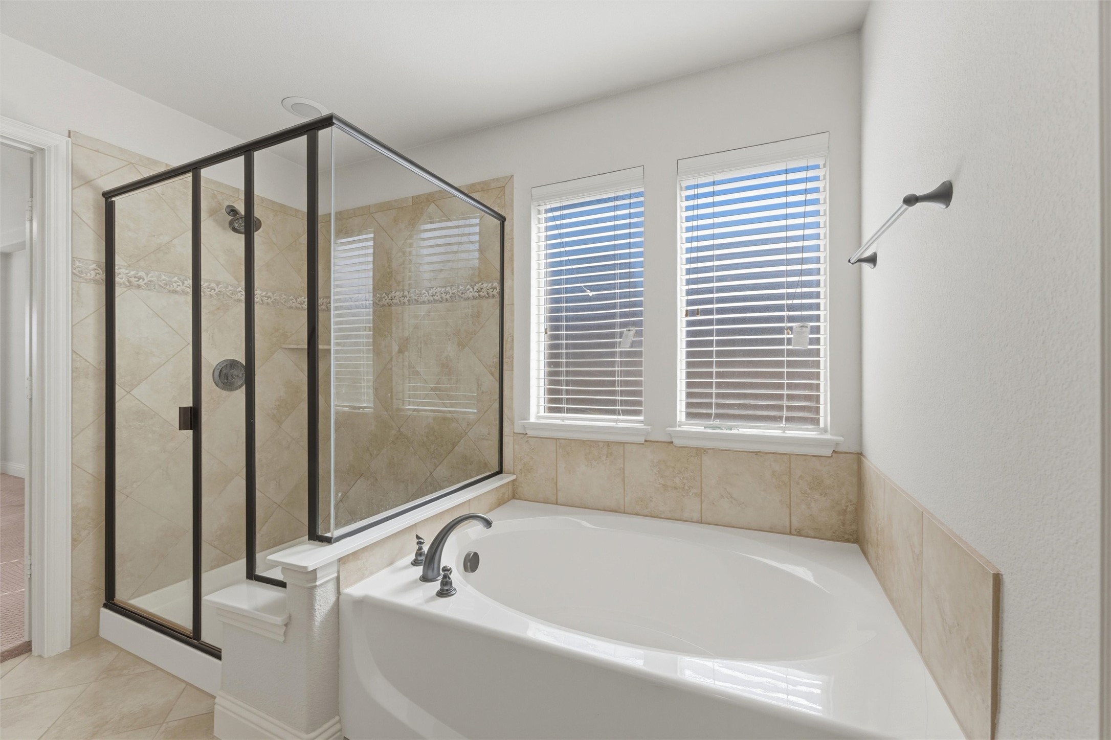 1310 Hearthstone Drive Burleson TX 76028