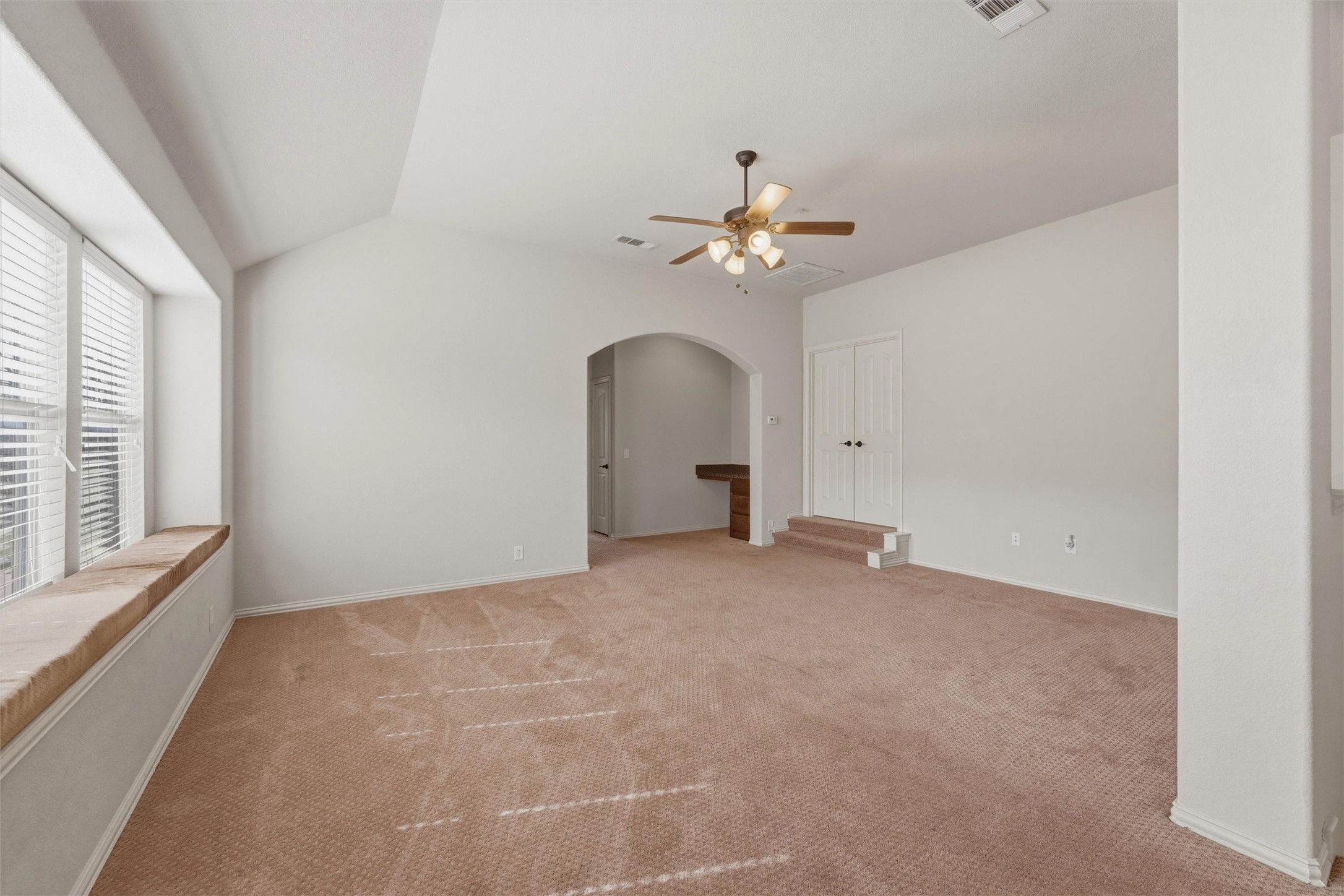 1310 Hearthstone Drive Burleson TX 76028