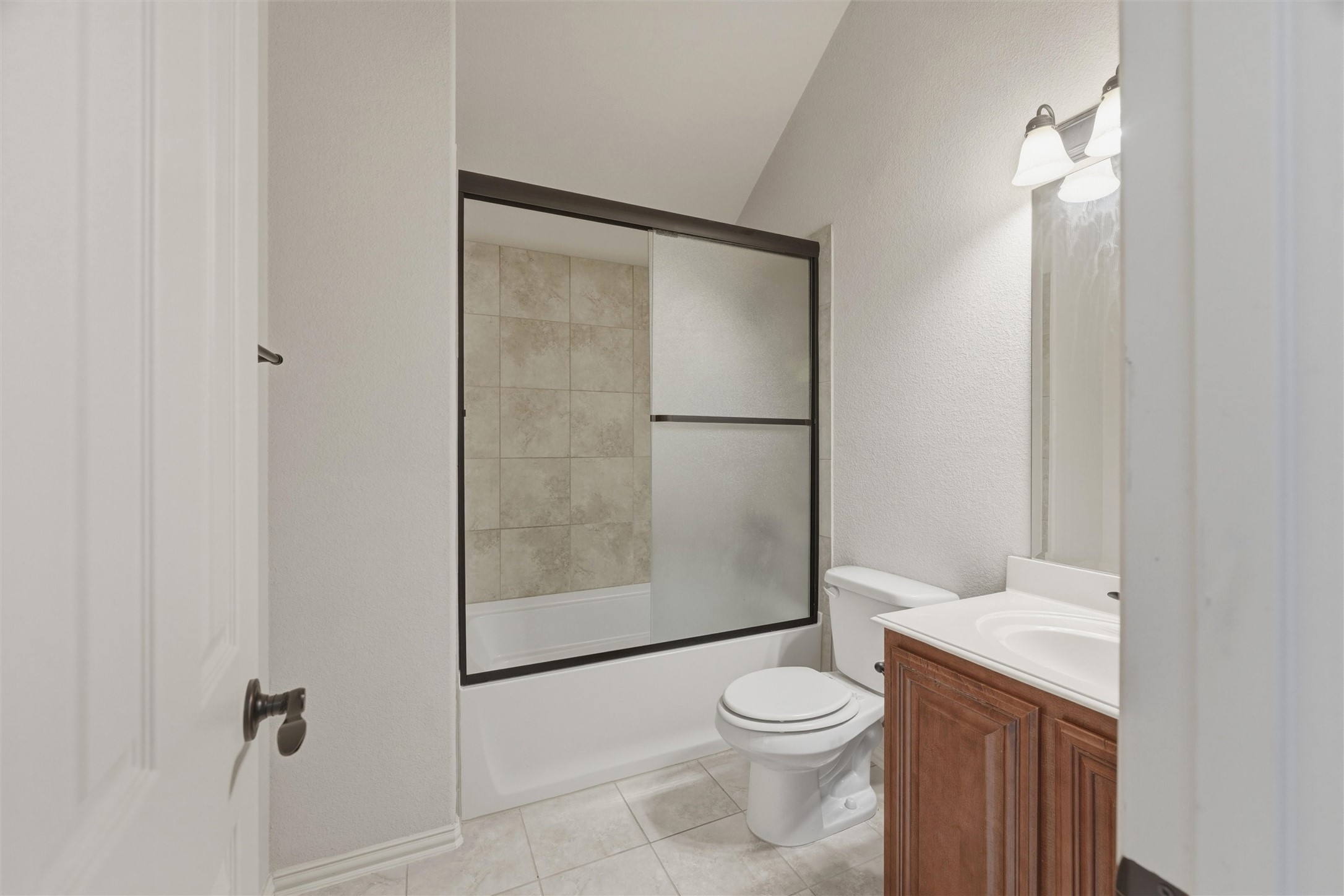 1310 Hearthstone Drive Burleson TX 76028