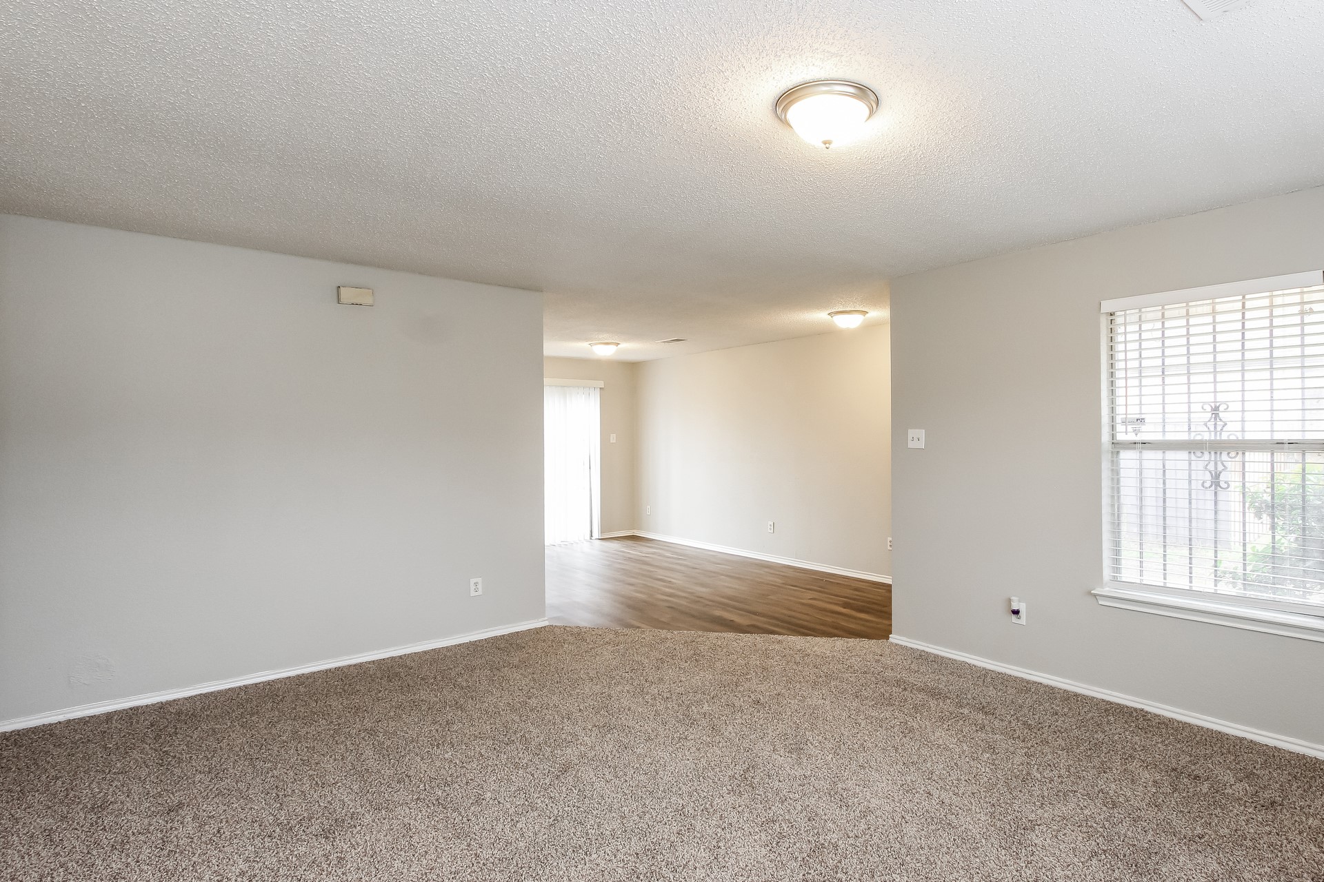 10244 Budtime Lane Dallas TX 75217