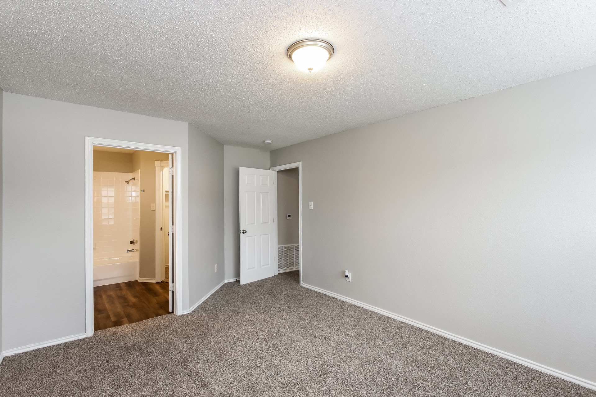 10244 Budtime Lane Dallas TX 75217