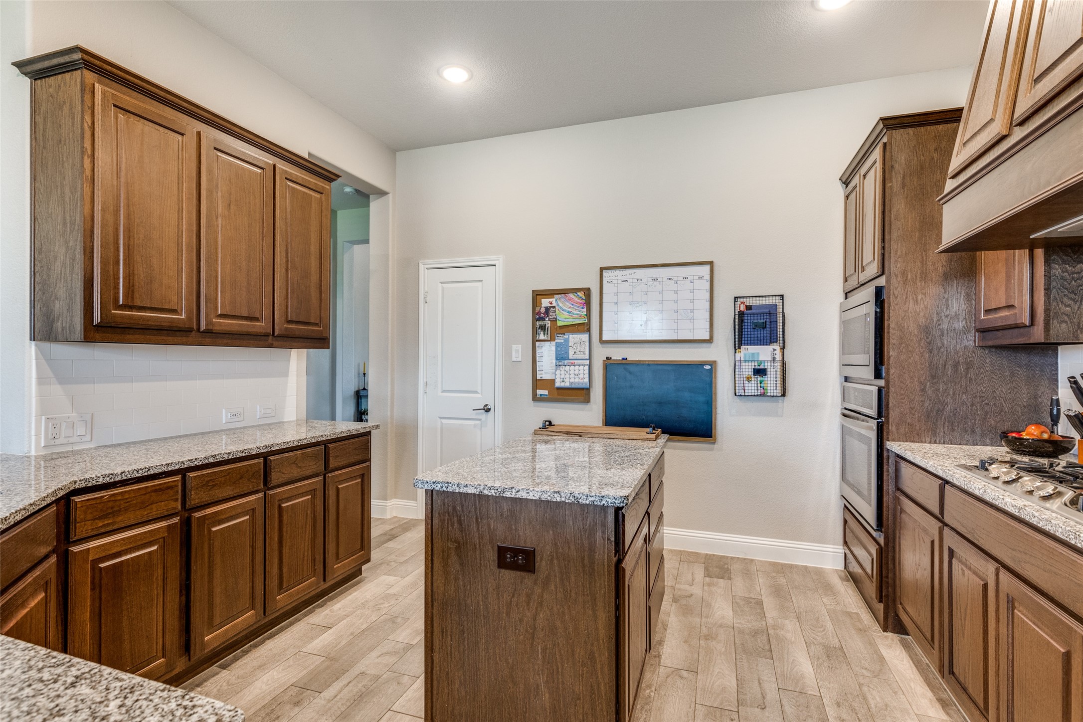 672 Harris Ridge Drive Arlington TX 76002