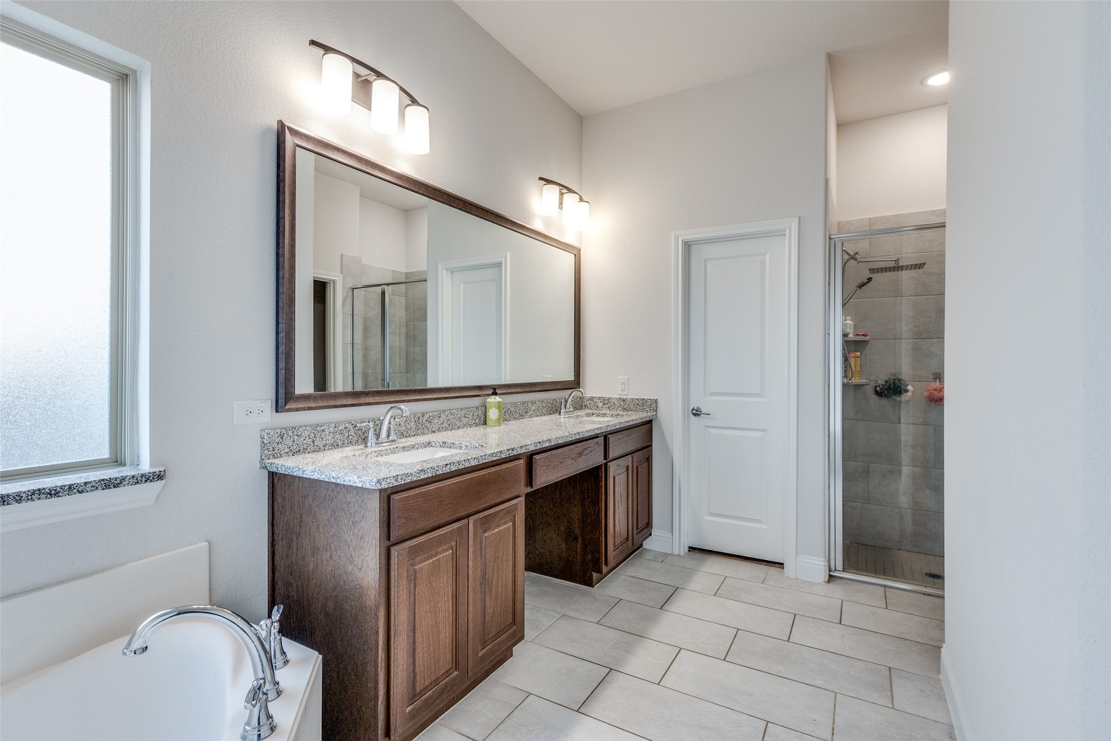 672 Harris Ridge Drive Arlington TX 76002