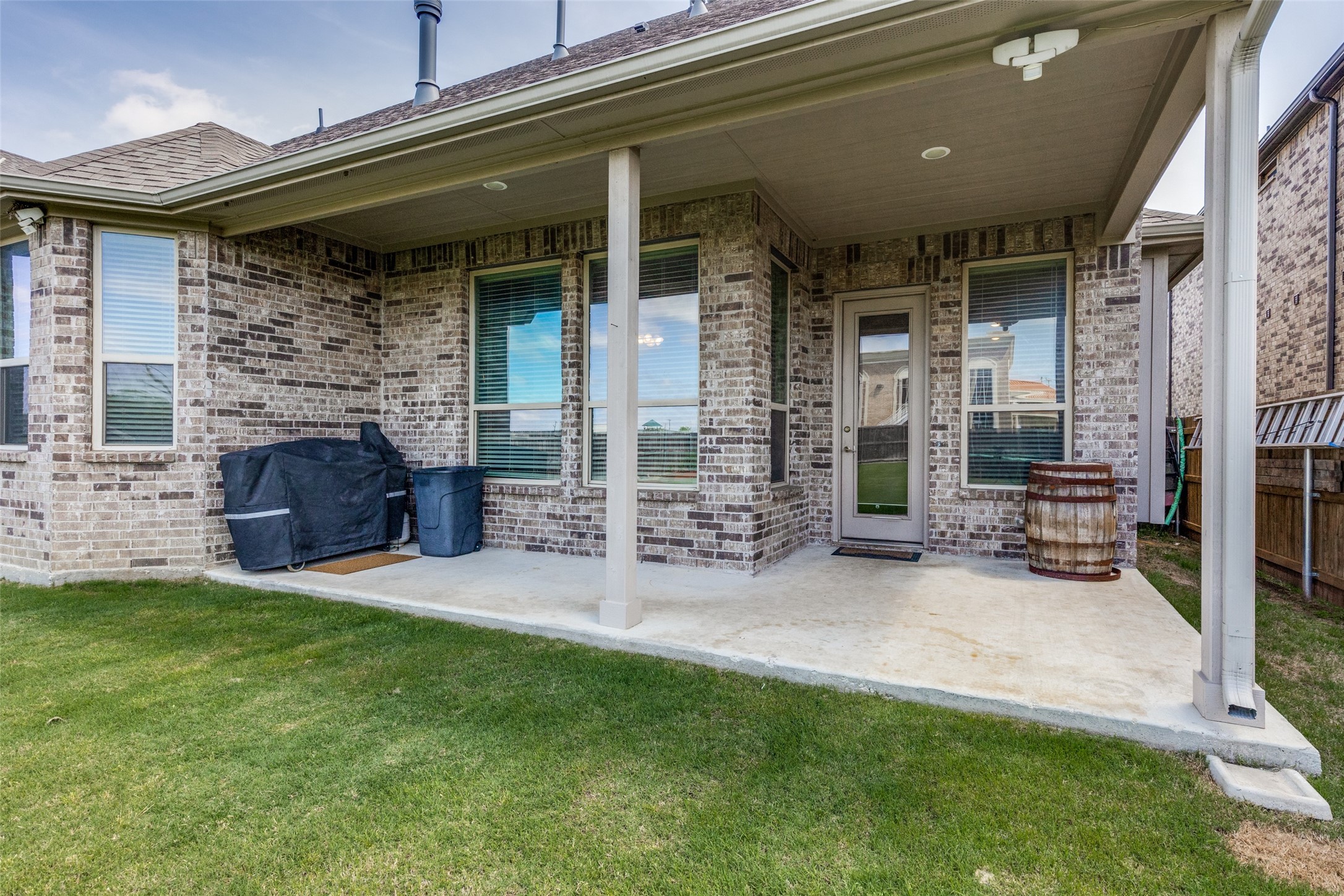 672 Harris Ridge Drive Arlington TX 76002