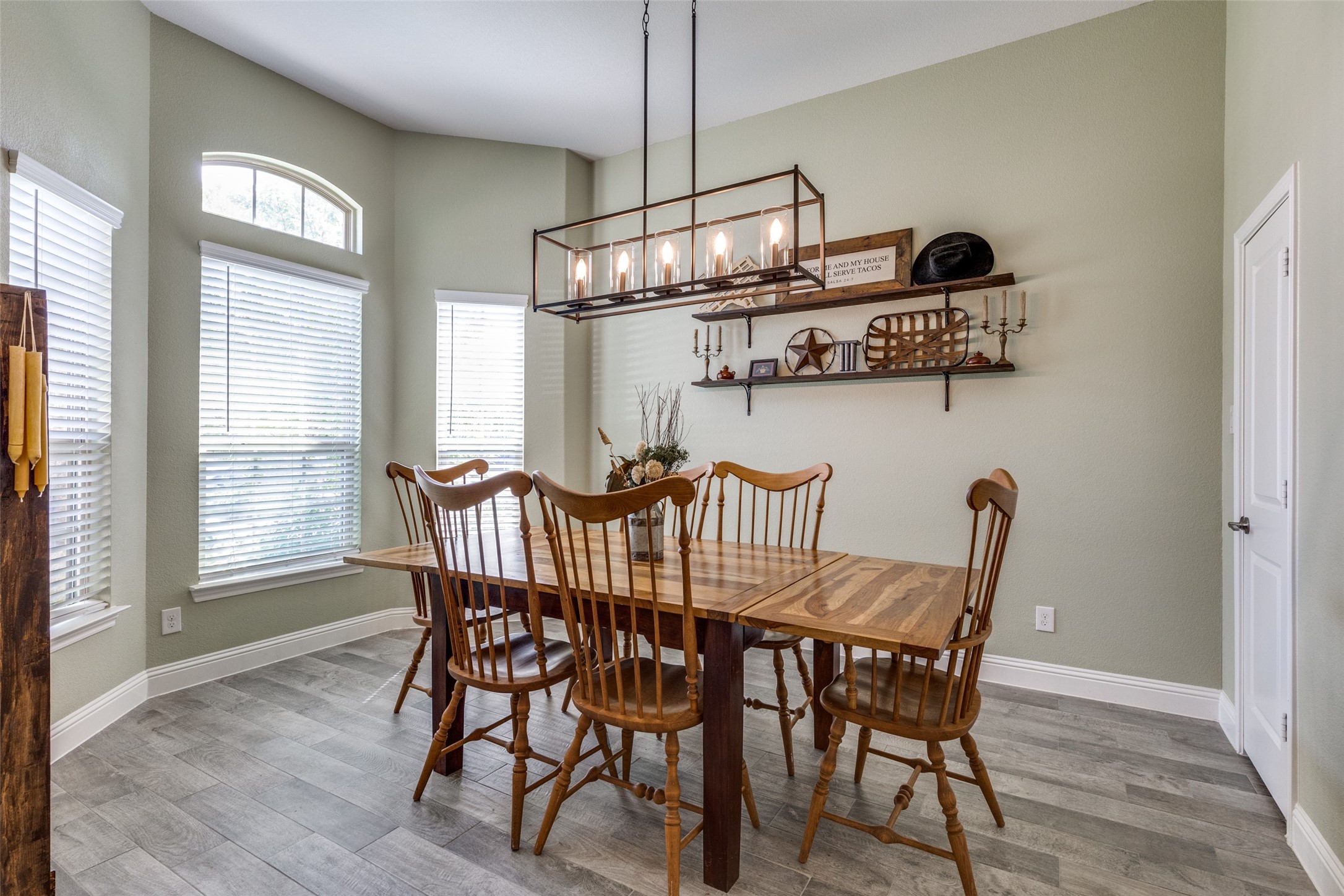 672 Harris Ridge Drive Arlington TX 76002