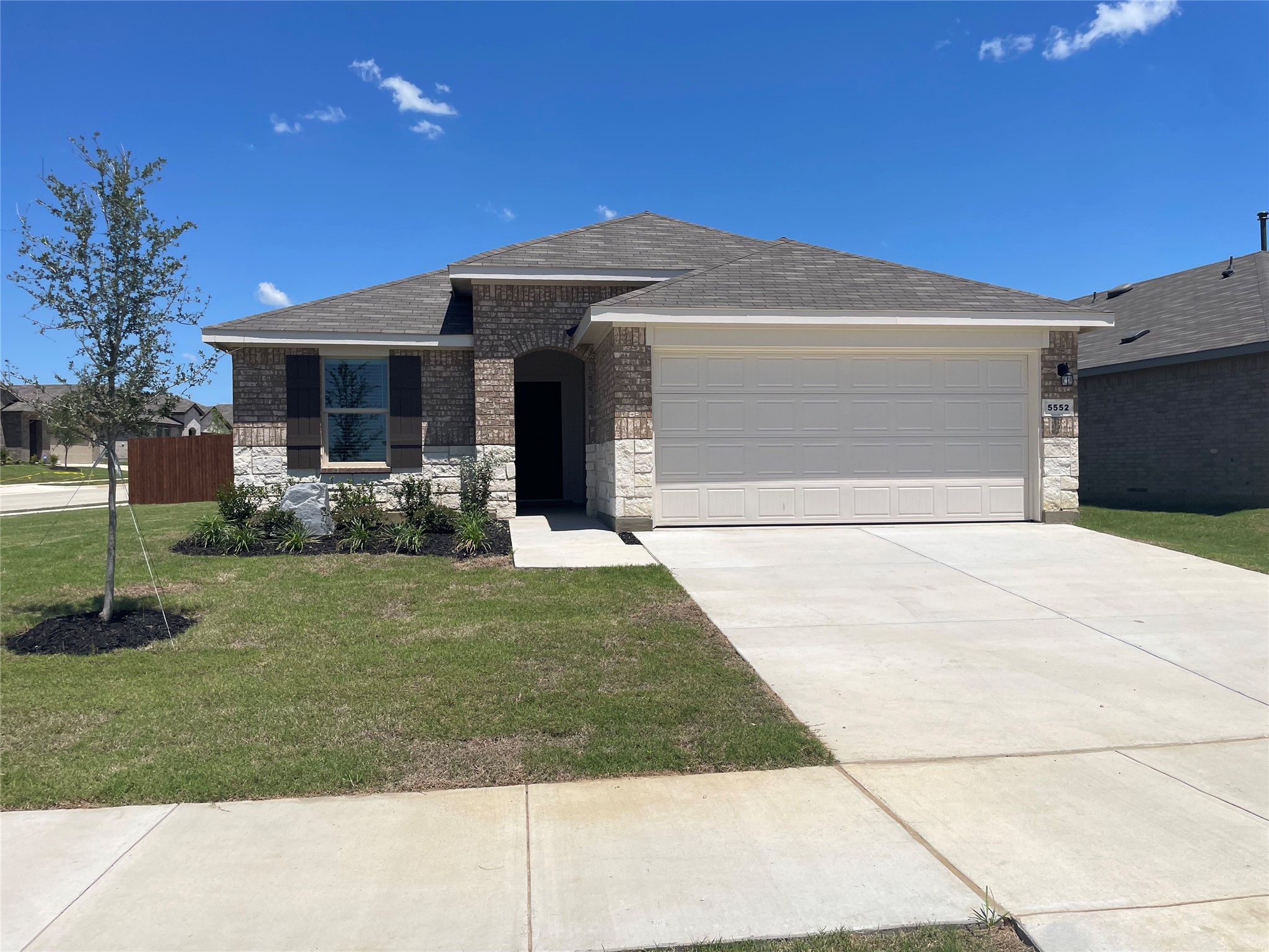 5552 Rollins Drive Krum TX 76249