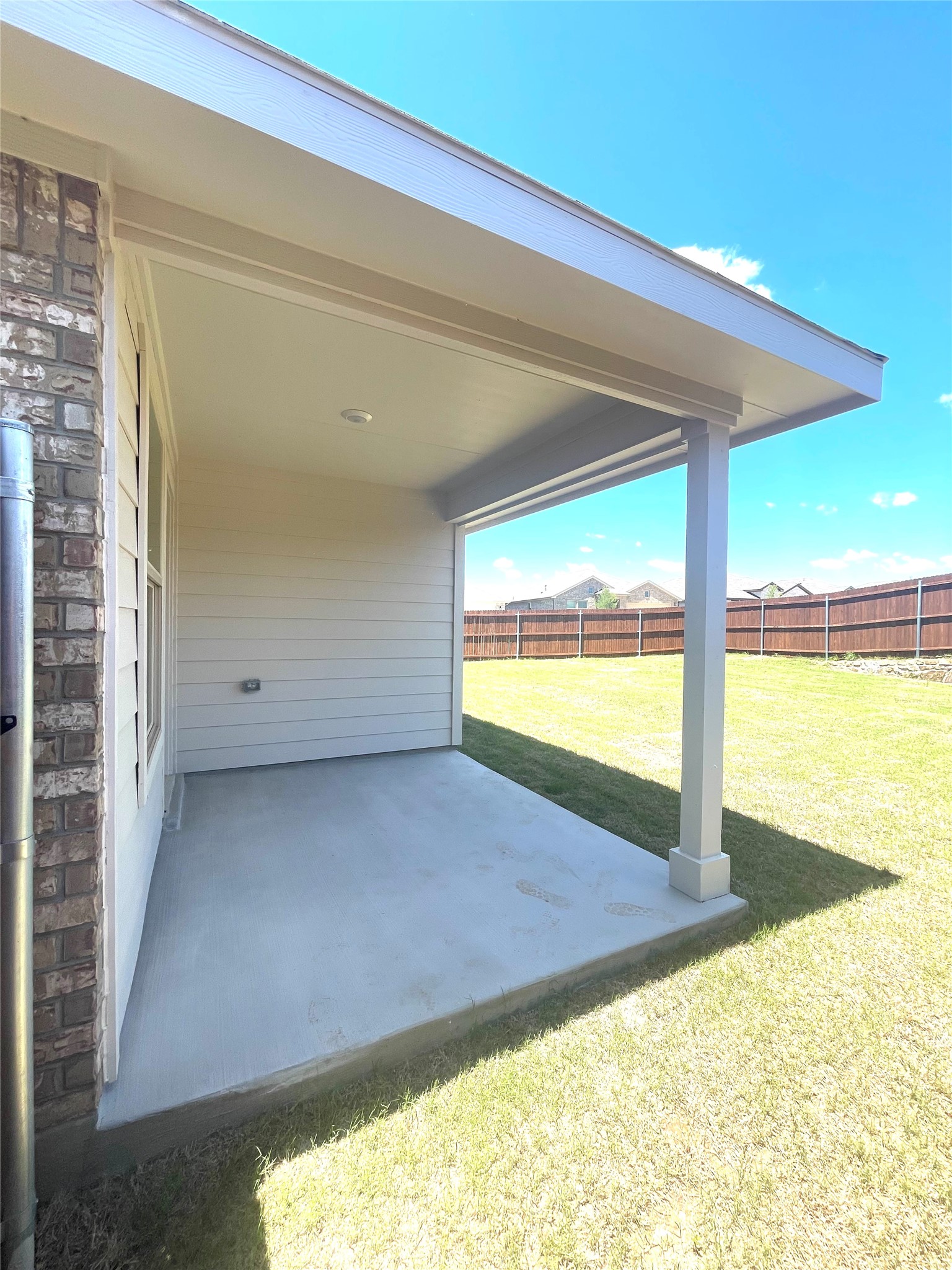 5552 Rollins Drive Krum TX 76249