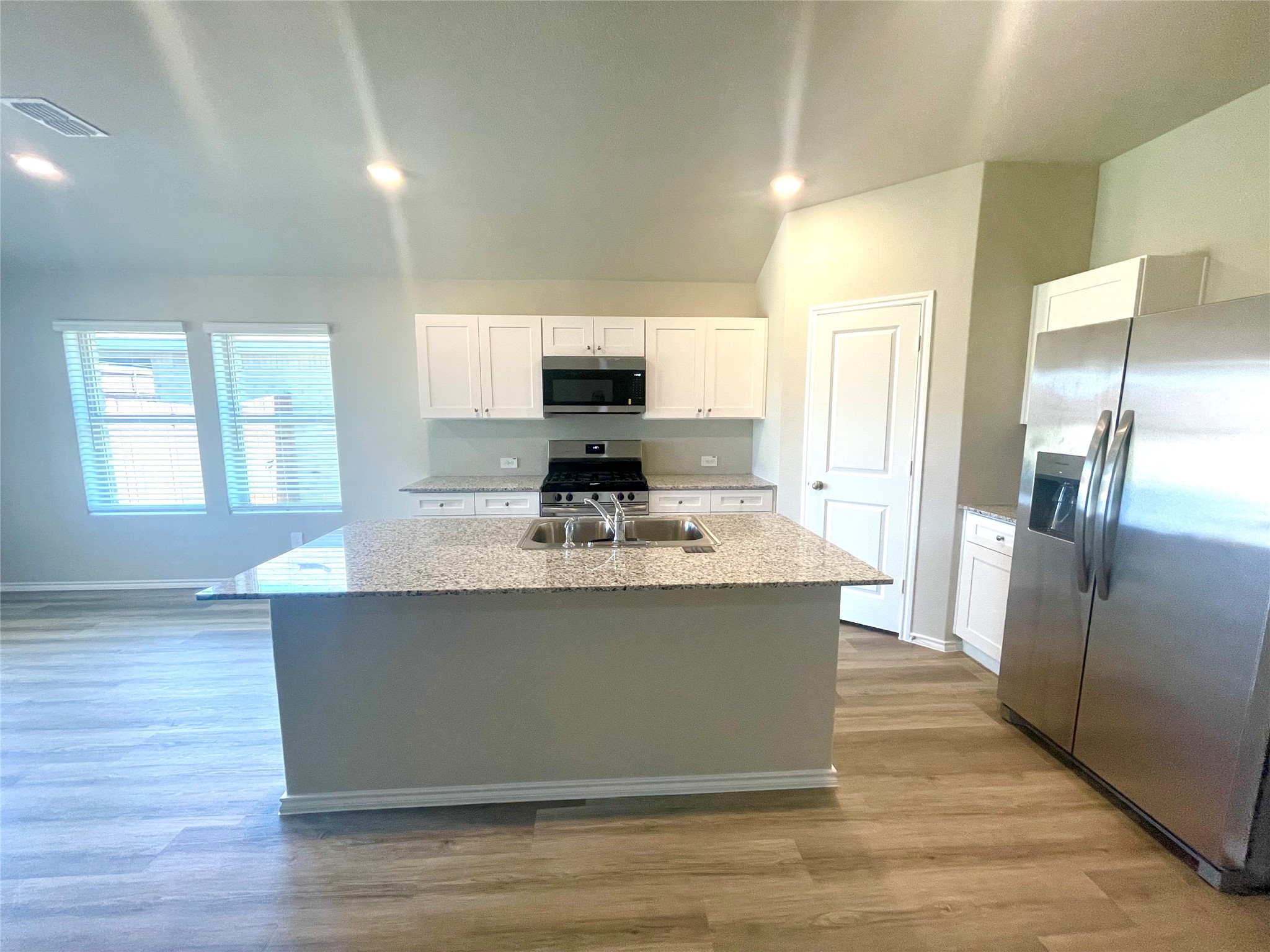5552 Rollins Drive Krum TX 76249