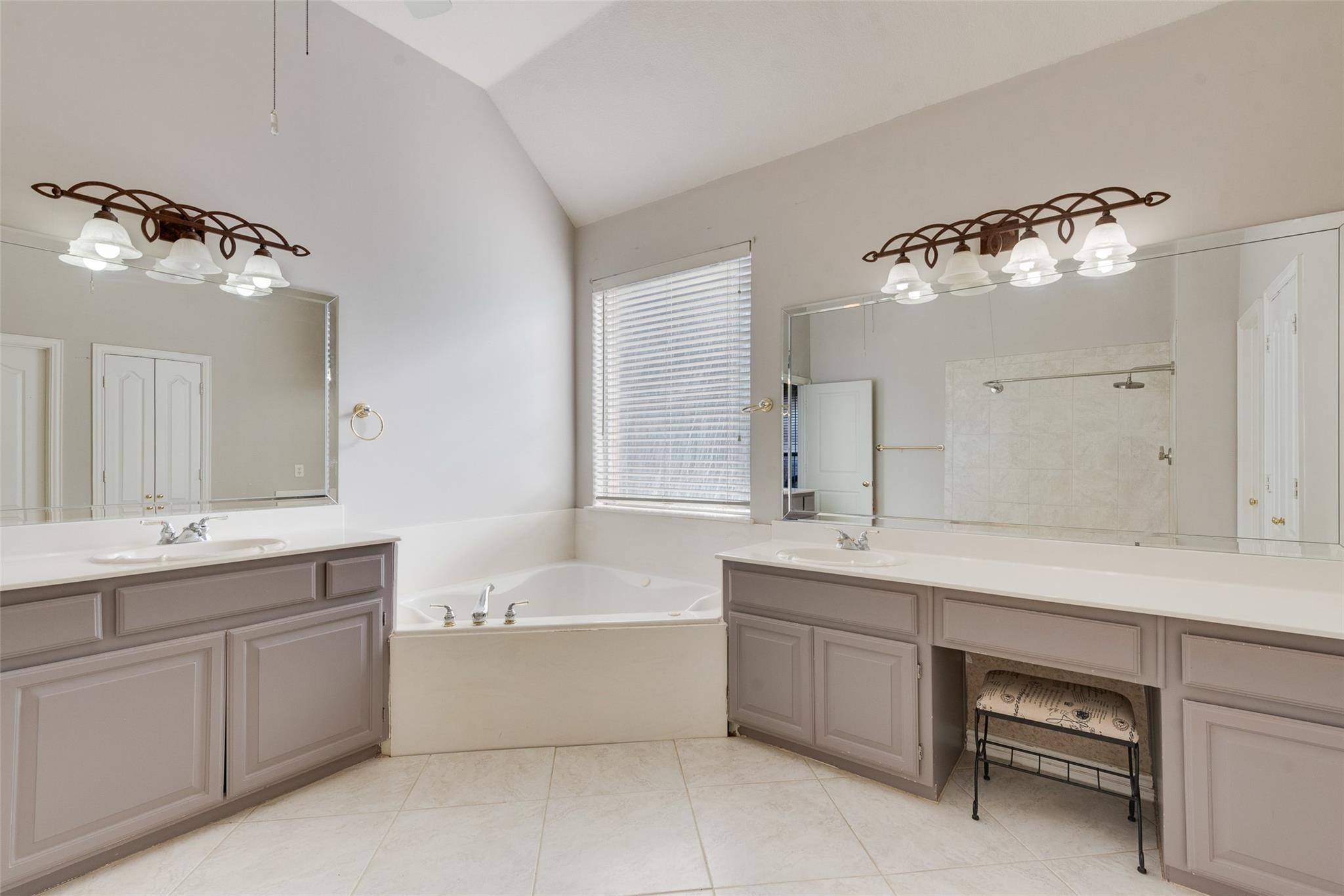 6908 Eagle Vail Drive Plano TX 75093