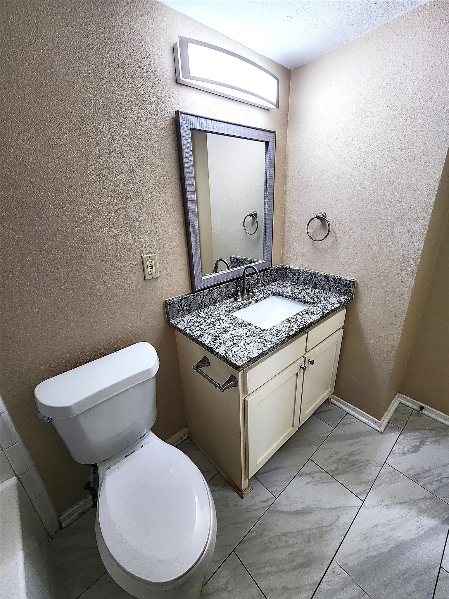 127 Cooper Street Cedar Hill TX 75104