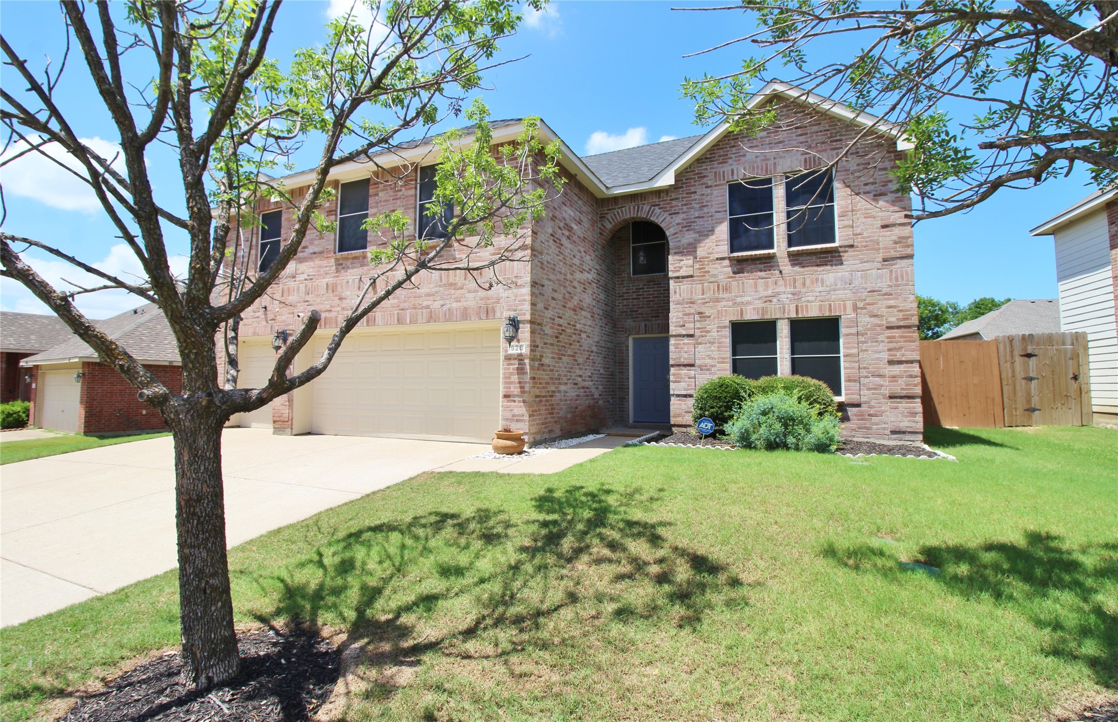 928 Oakcrest Drive Wylie TX 75098