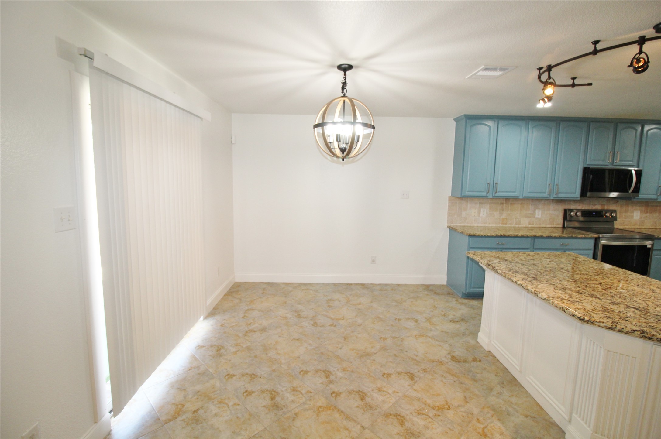 928 Oakcrest Drive Wylie TX 75098