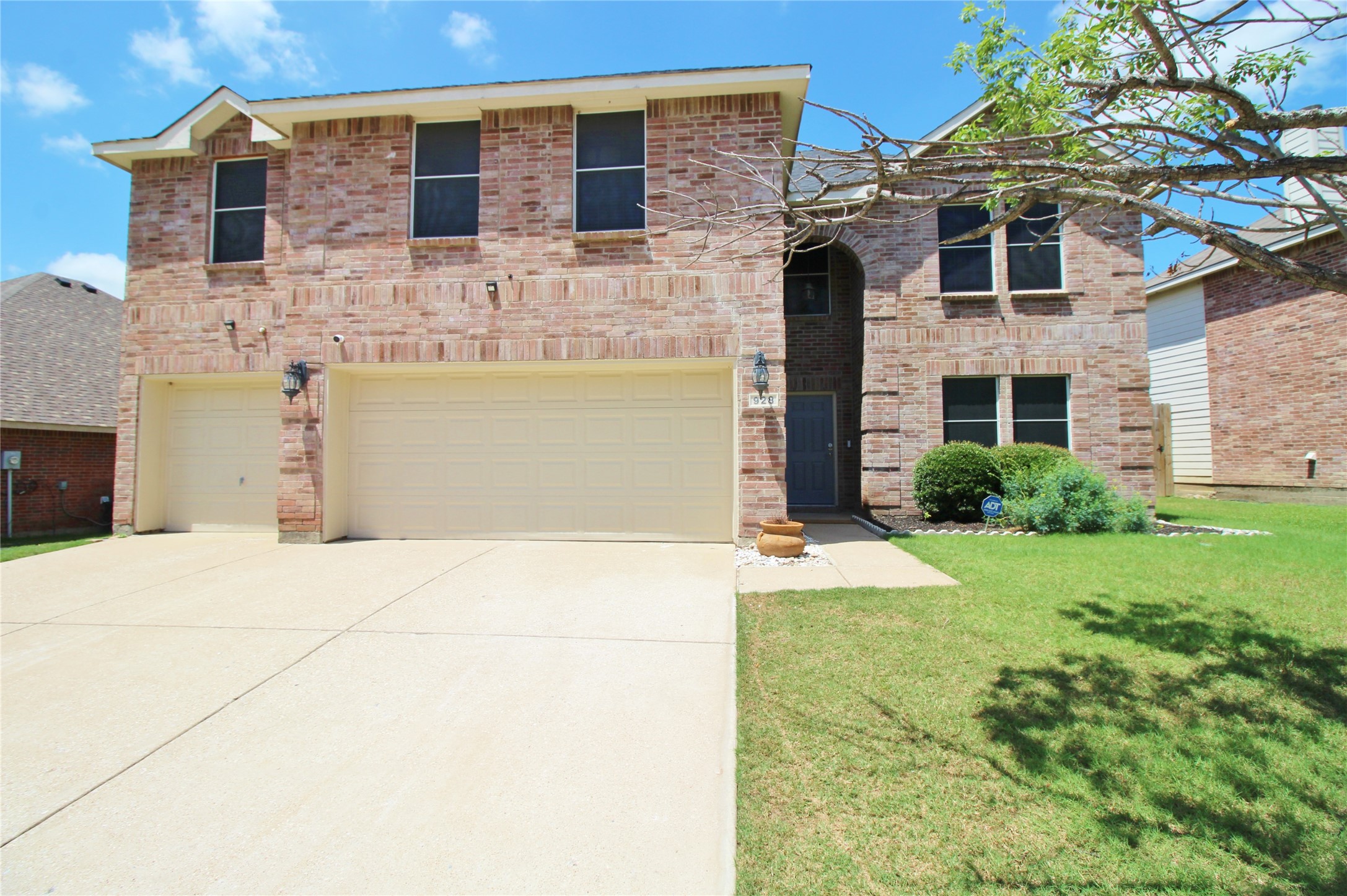 928 Oakcrest Drive Wylie TX 75098