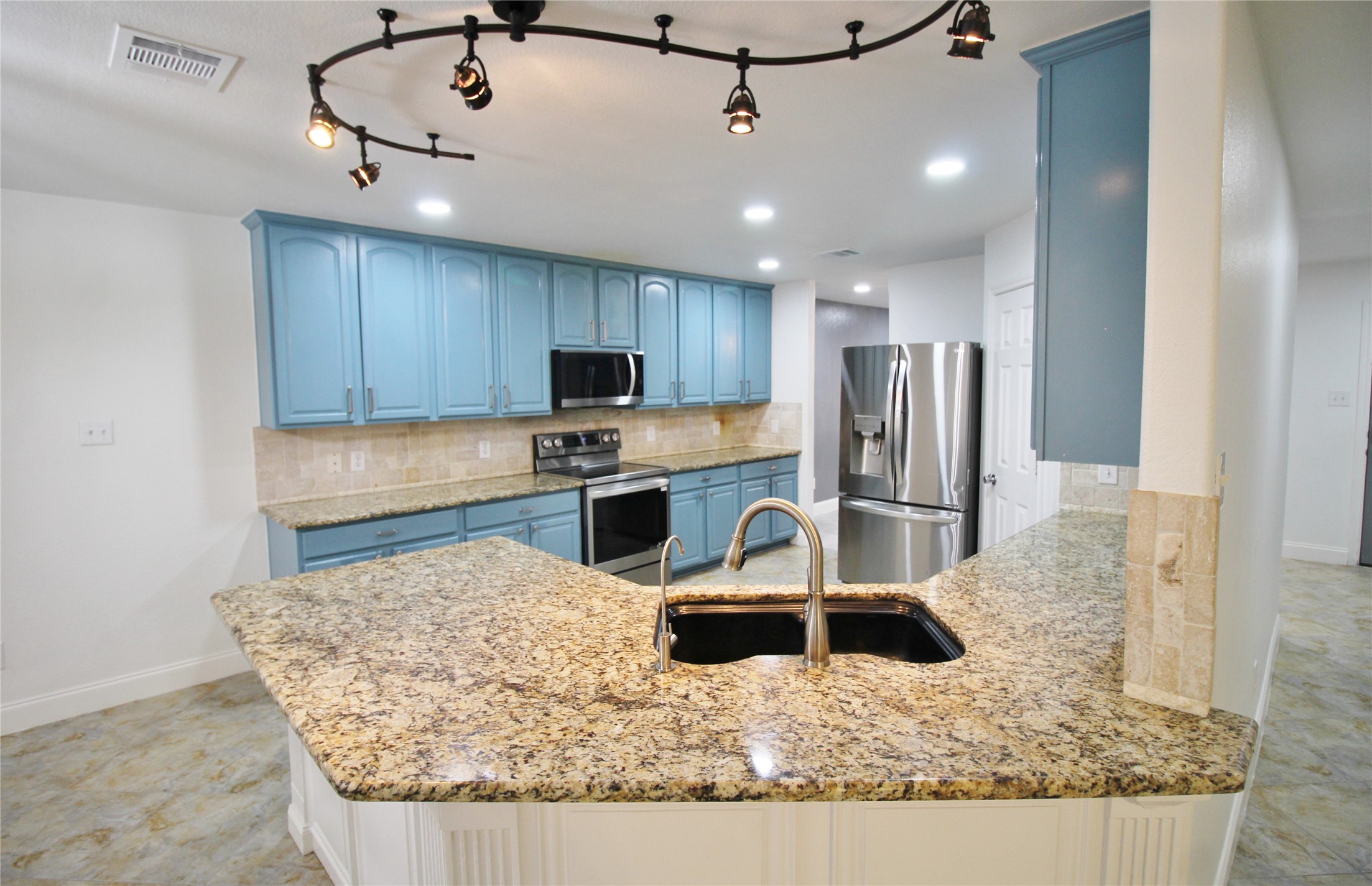 928 Oakcrest Drive Wylie TX 75098