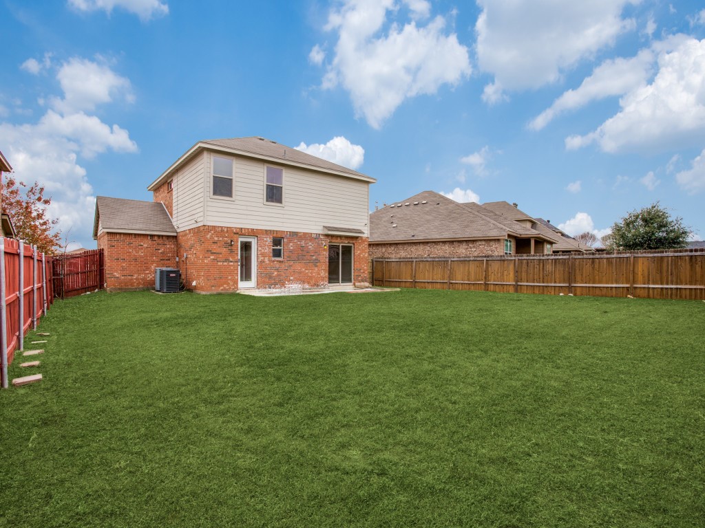 1208 Boxwood Drive Crowley TX 76036