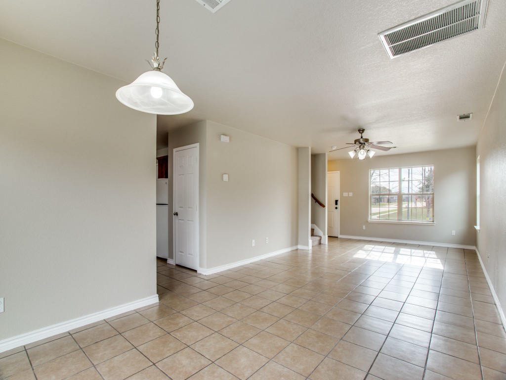 1208 Boxwood Drive Crowley TX 76036