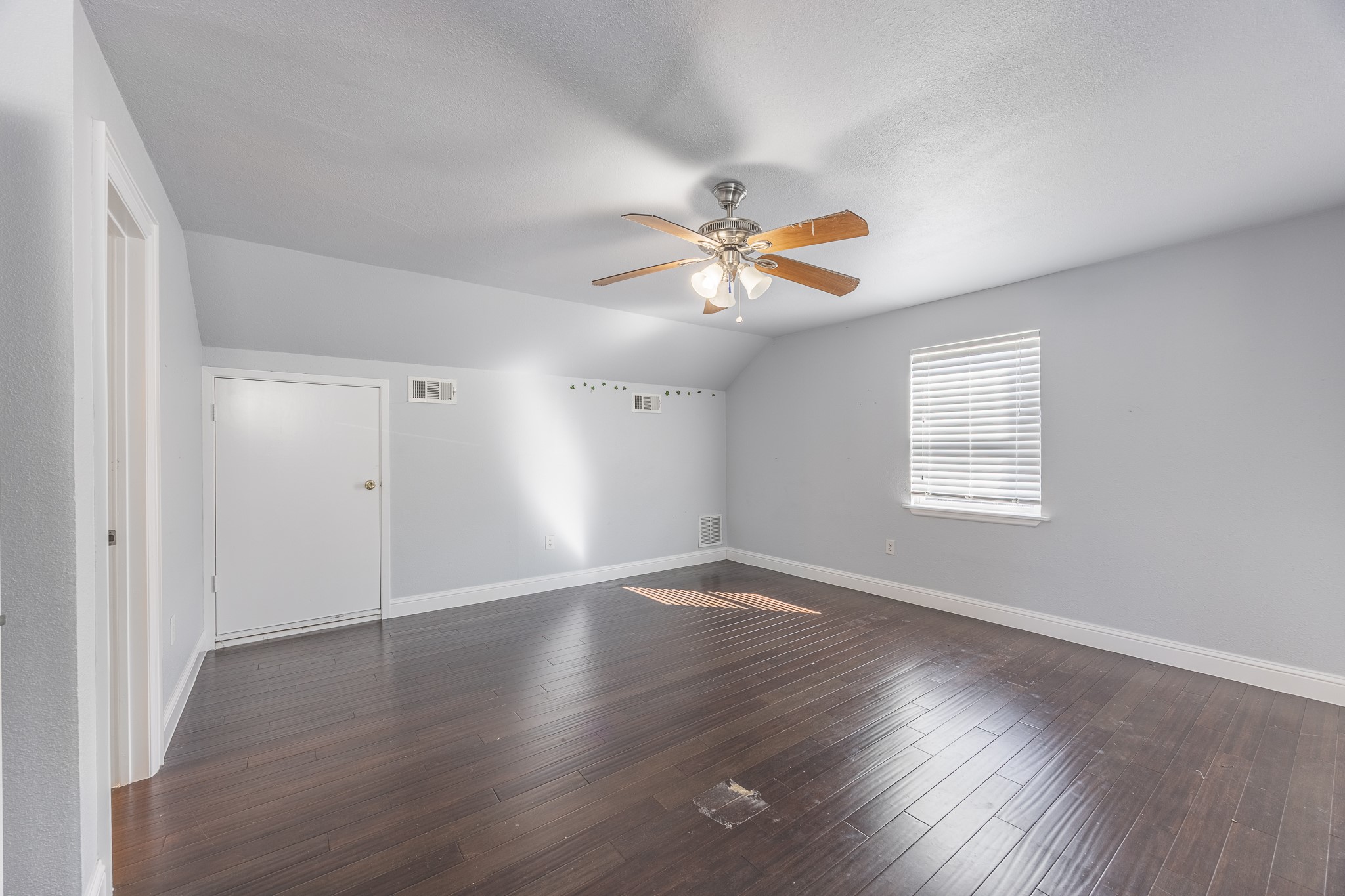 109 W Marguerita Drive Garland TX 75040