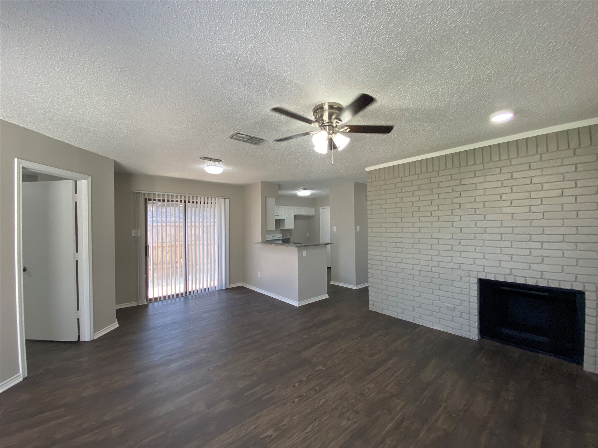 6706 Crestmont Court Fort Worth TX 76133