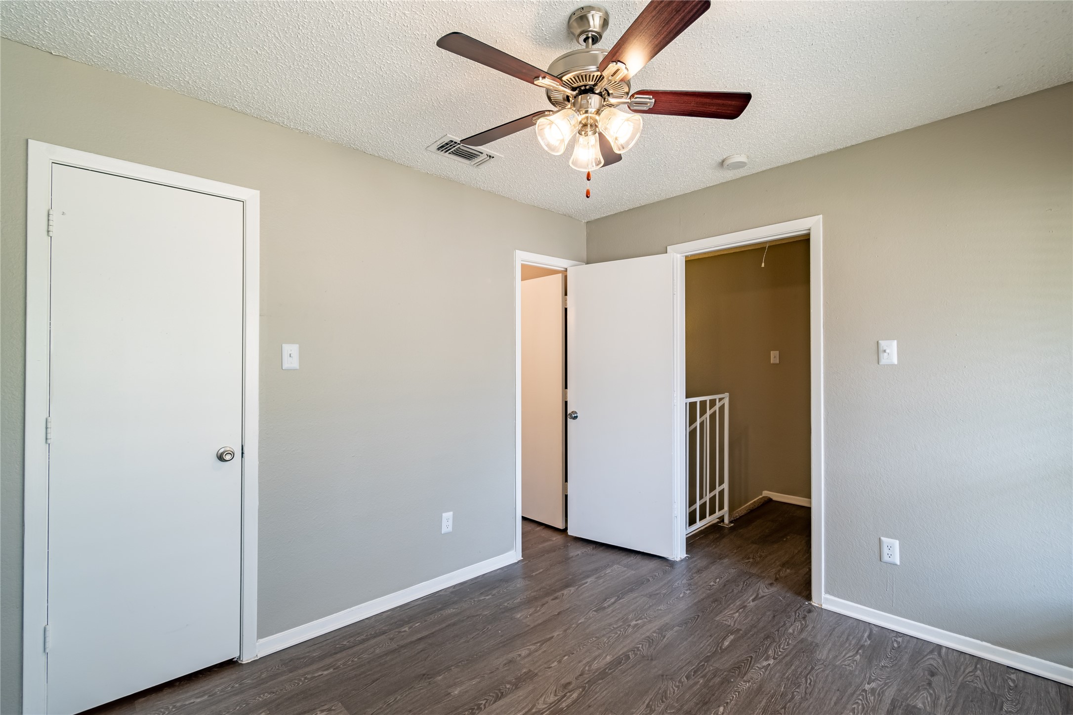 806 Treadwell Court Hurst TX 76053