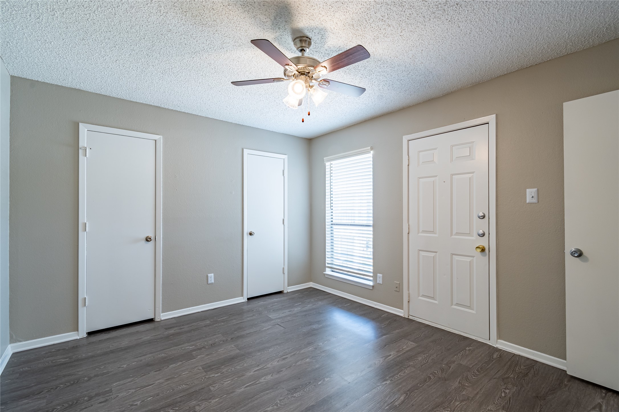 806 Treadwell Court Hurst TX 76053