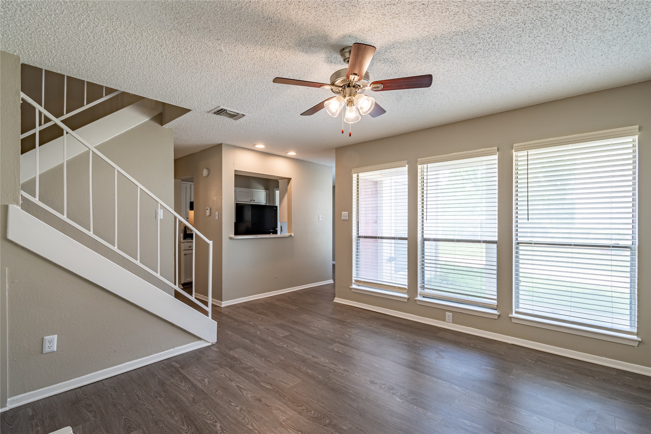 806 Treadwell Court Hurst TX 76053