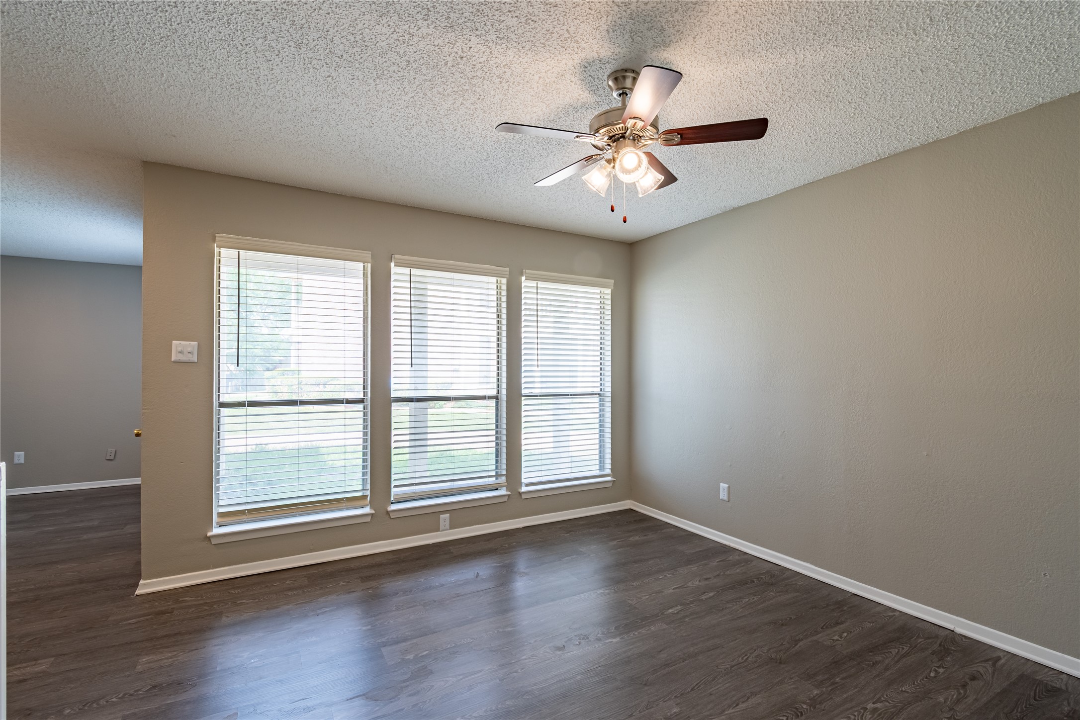 806 Treadwell Court Hurst TX 76053
