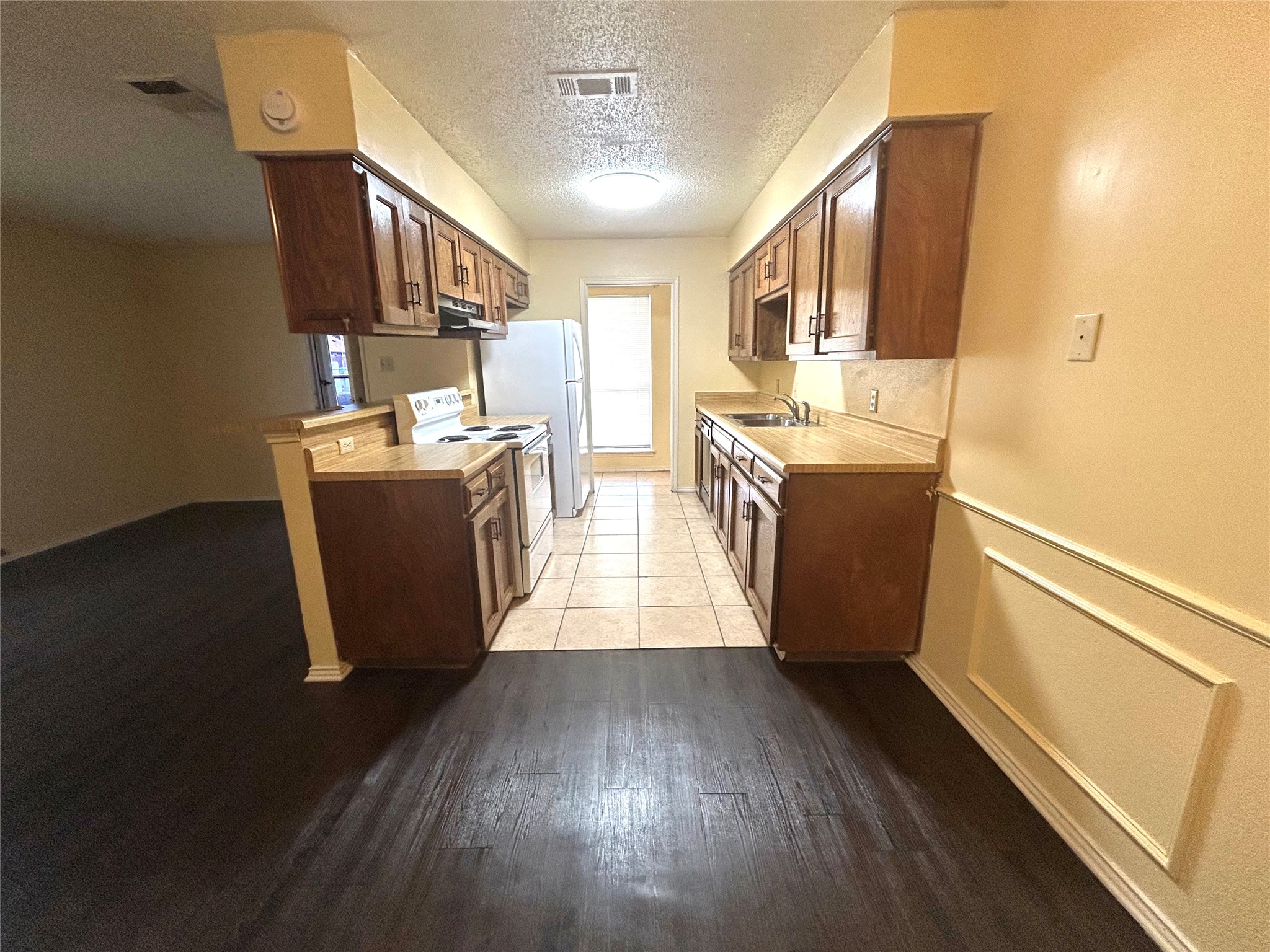 2303 Lido Lane Arlington TX 76015
