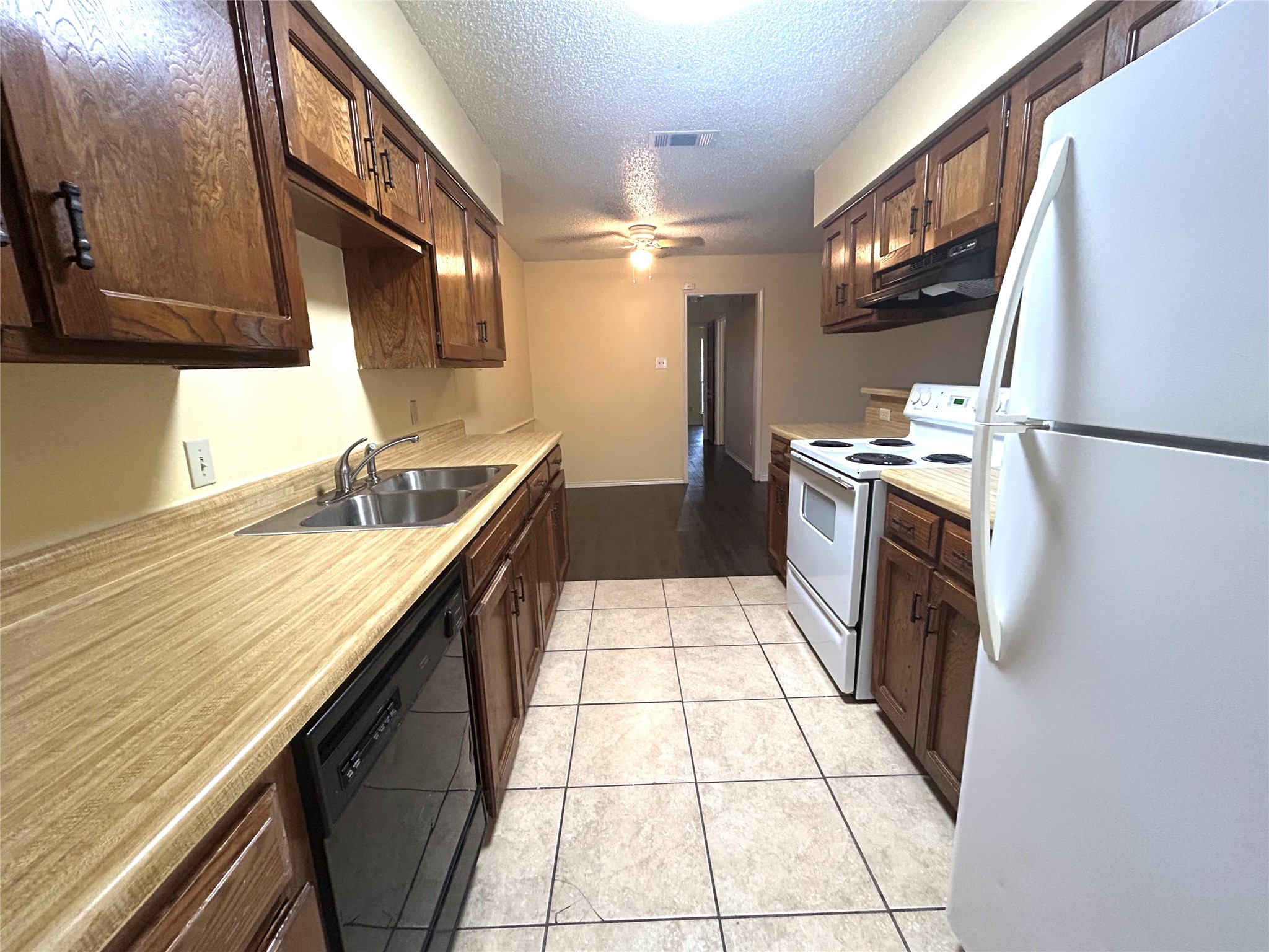 2303 Lido Lane Arlington TX 76015