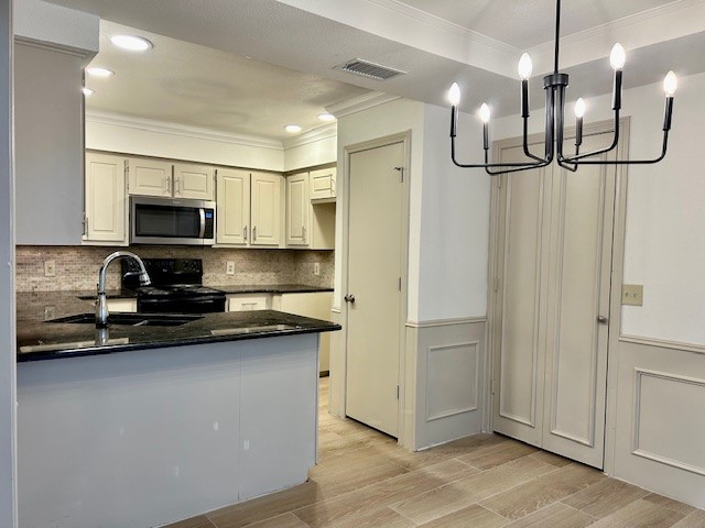 17119 Upper Bay Road Addison TX 75001