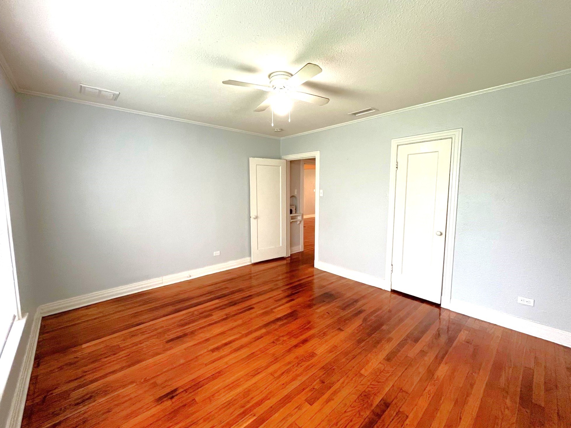 1322 W Bond Street Denison TX 75020