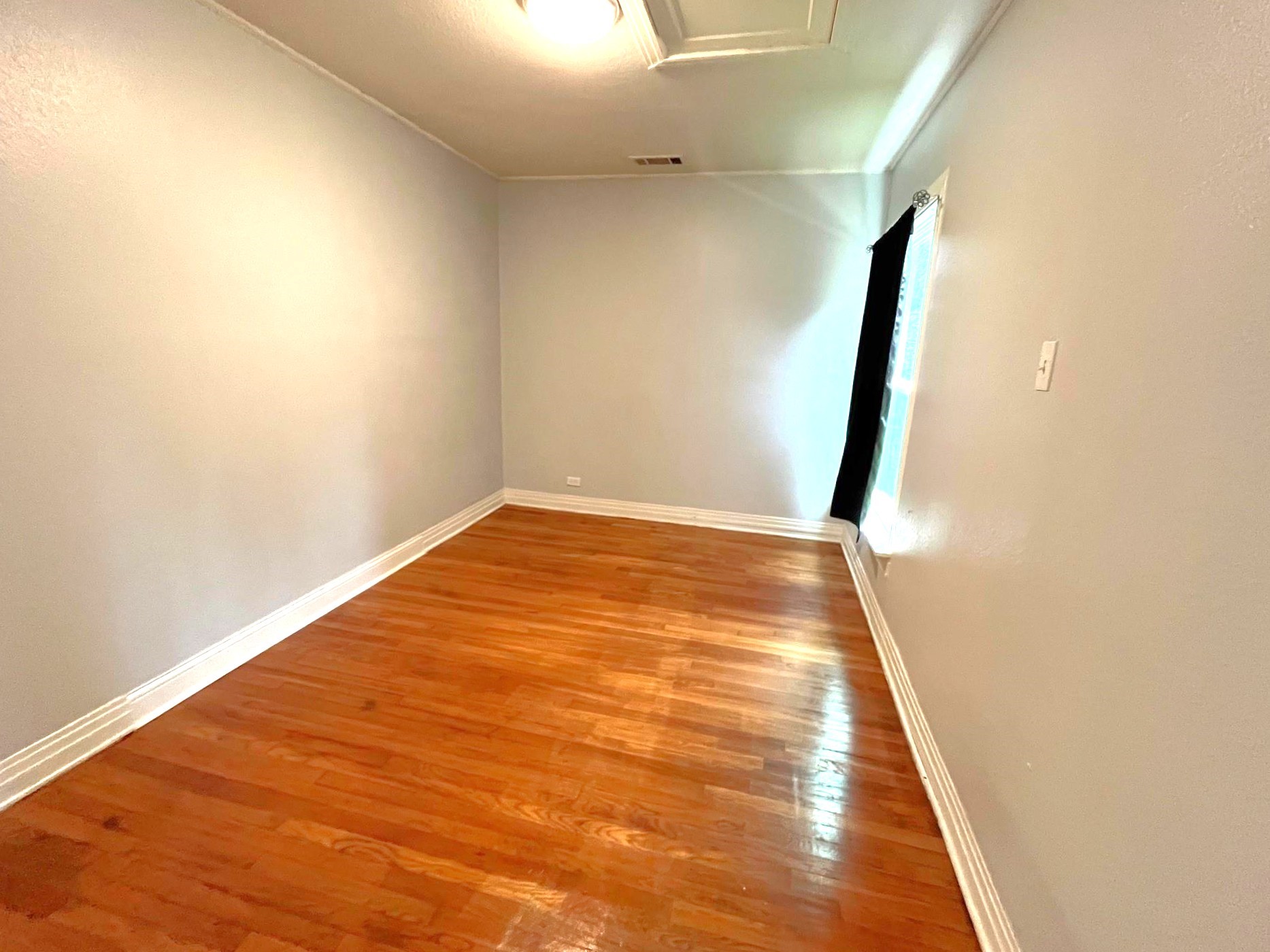 1322 W Bond Street Denison TX 75020