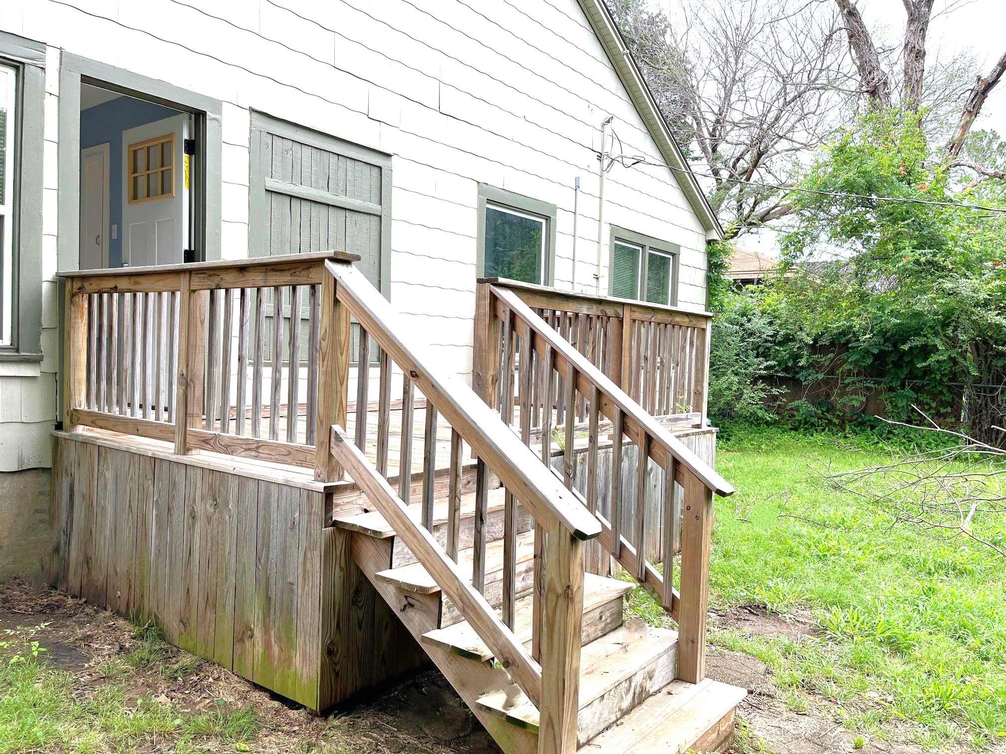 1322 W Bond Street Denison TX 75020