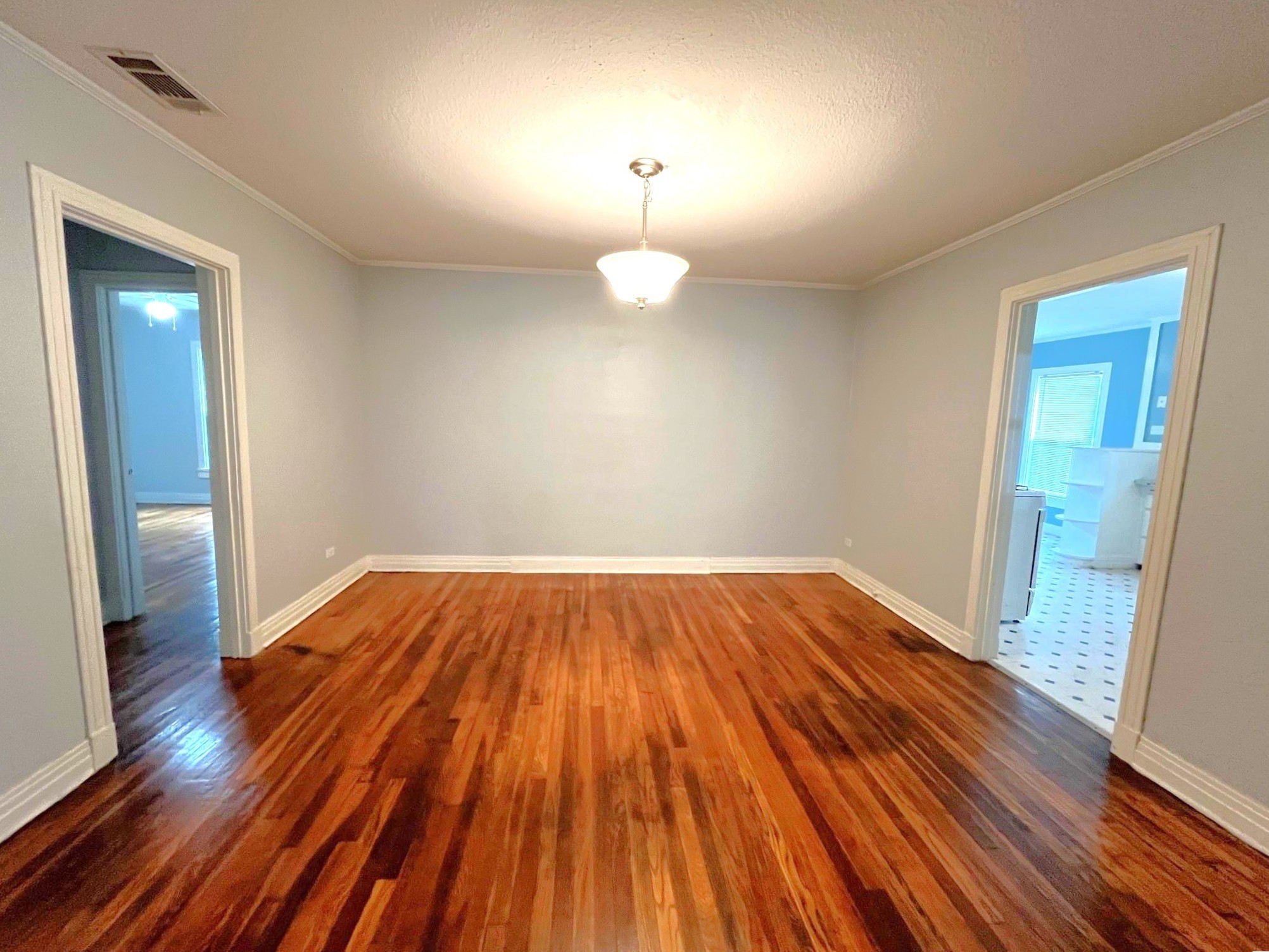 1322 W Bond Street Denison TX 75020