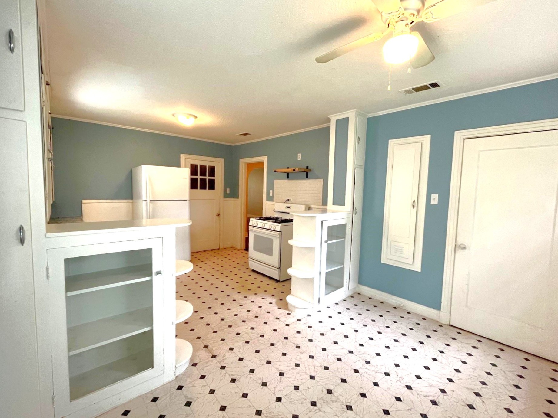 1322 W Bond Street Denison TX 75020