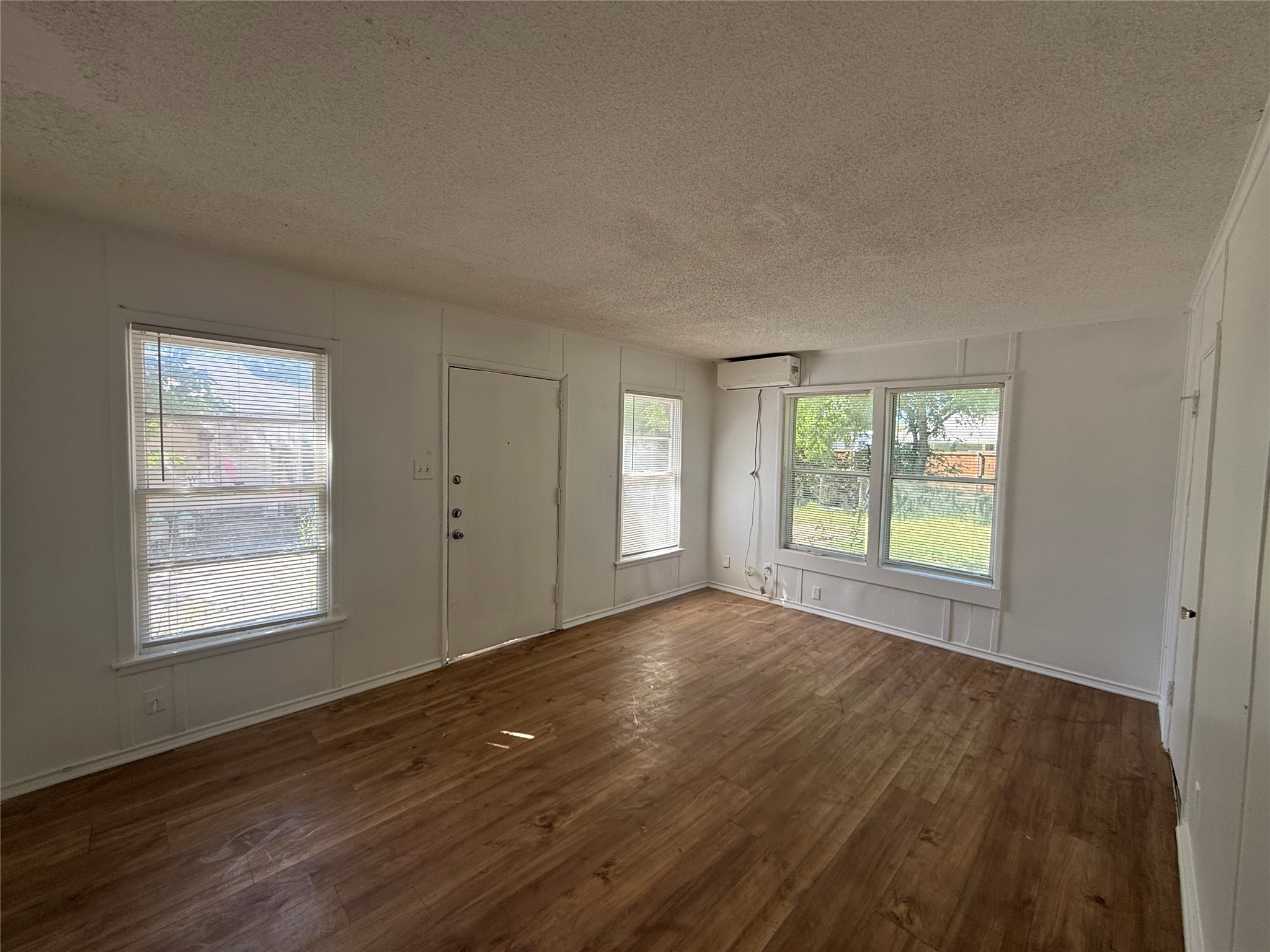 4914 Donnelly Avenue Fort Worth TX 76107