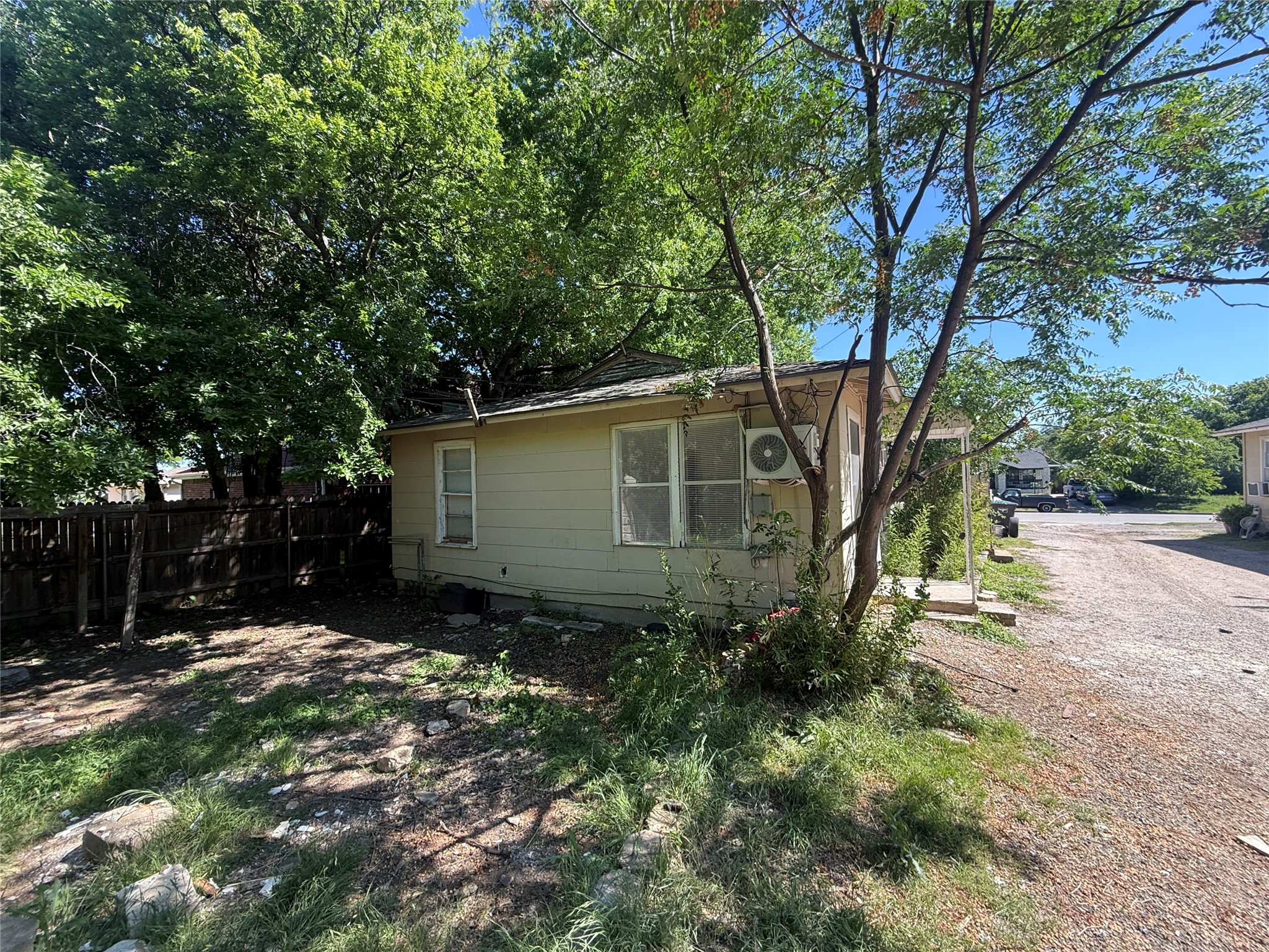 4914 Donnelly Avenue Fort Worth TX 76107