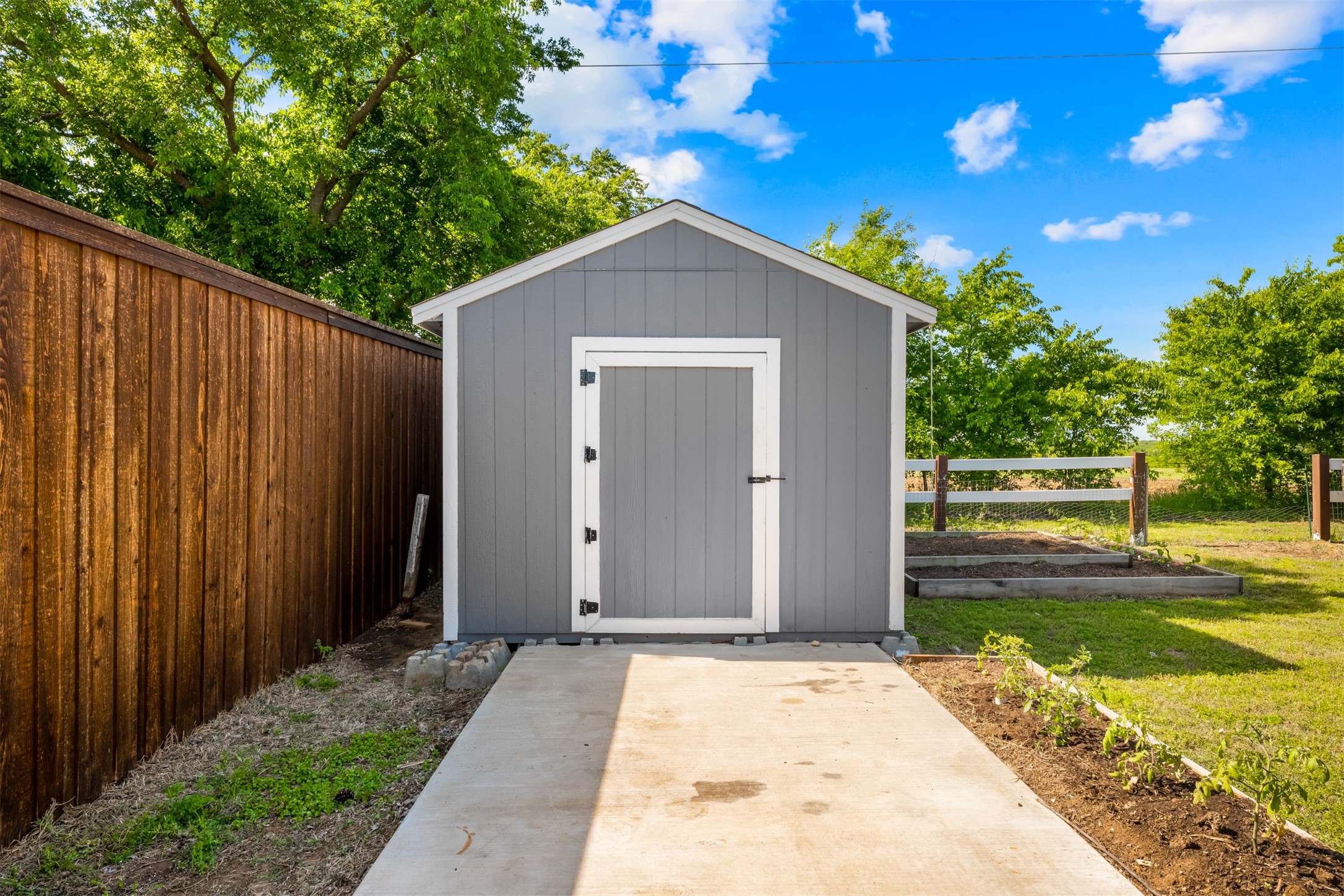 308 Deer Run Drive Sanger TX 76266