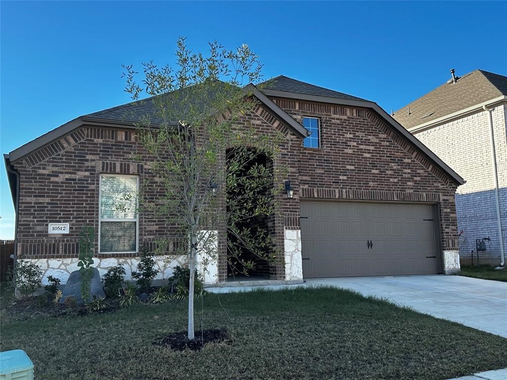 10512 Autumn Leaves Lane Aubrey TX 76227