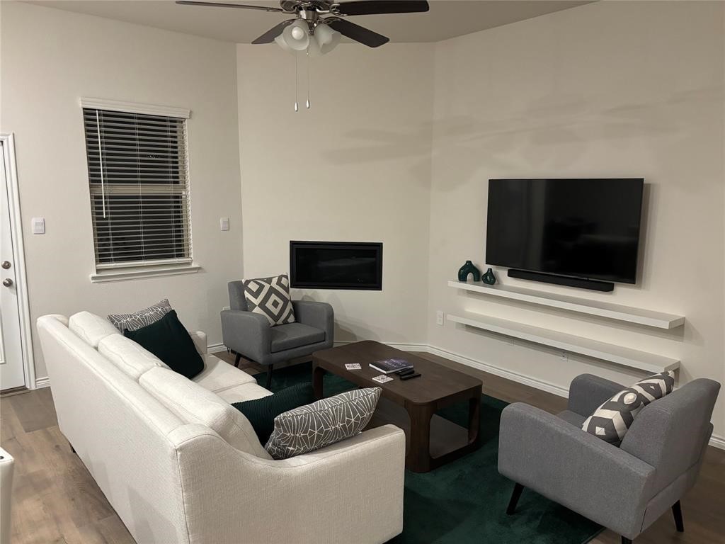 10512 Autumn Leaves Lane Aubrey TX 76227